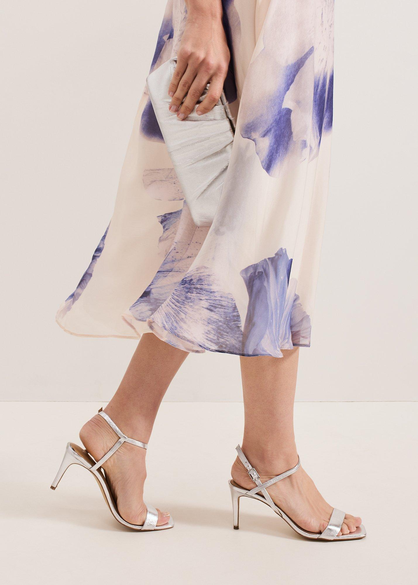 ${product-id}-Silver Metallic Heel-Silver-${view-type}