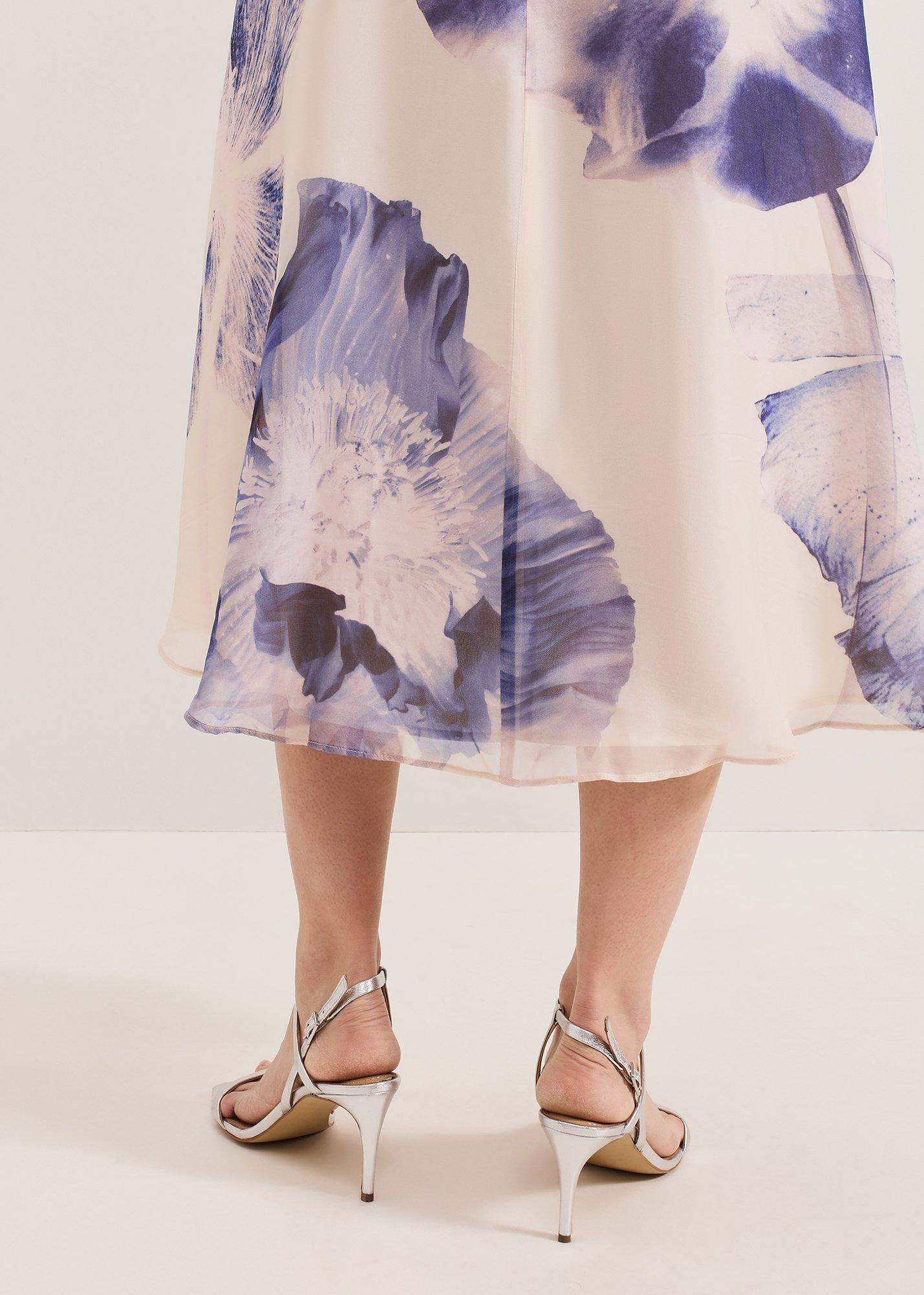 ${product-id}-Silver Metallic Heel-Silver-${view-type}