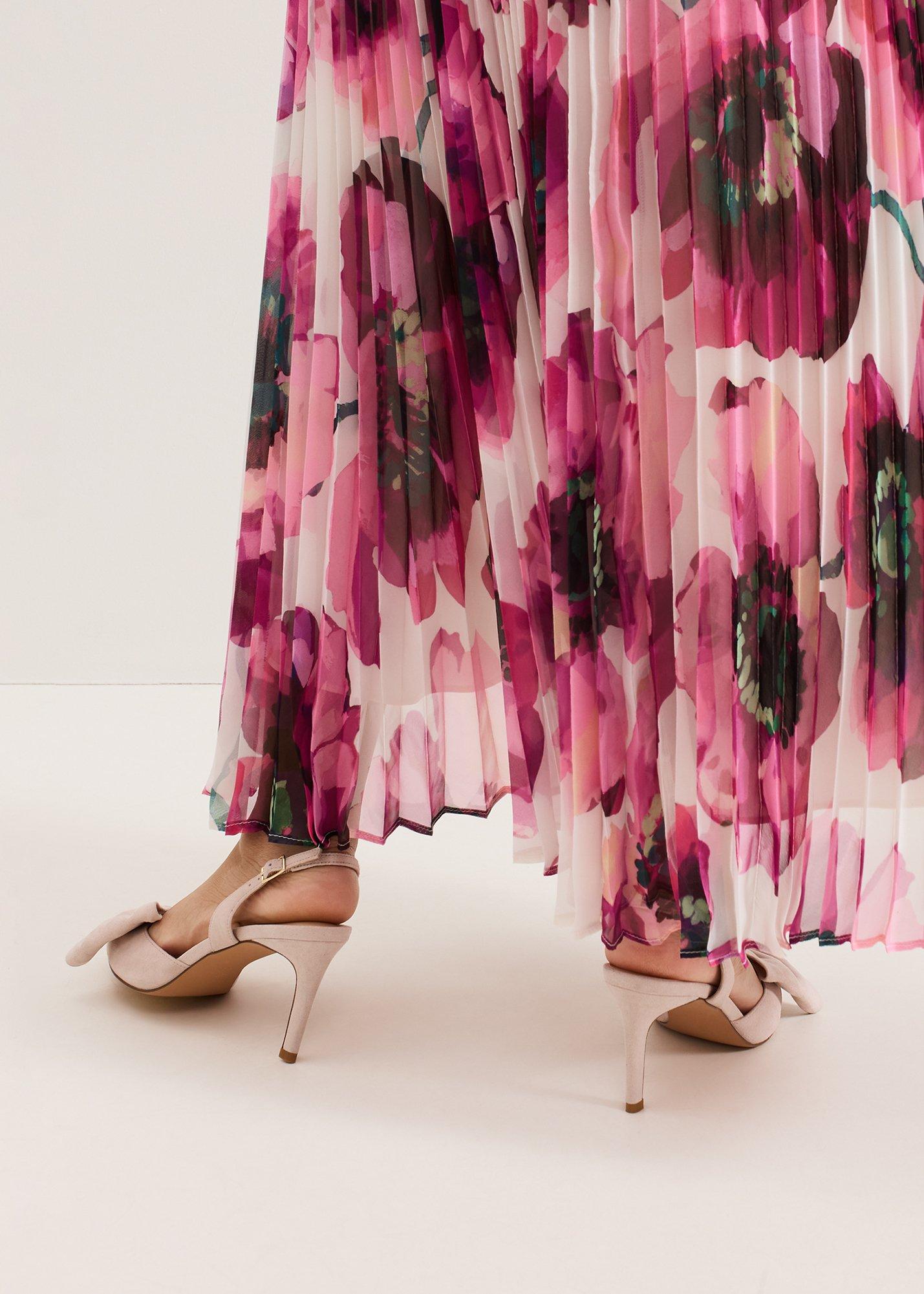 ${product-id}-Oversized Bow Shoe-Cameo-${view-type}