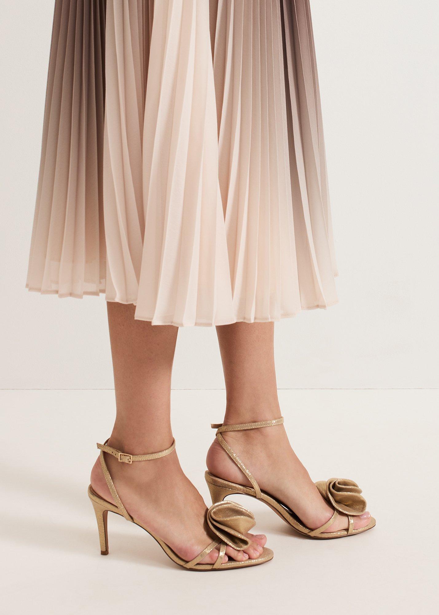 ${product-id}-Gold Flower Strappy-Gold-${view-type}
