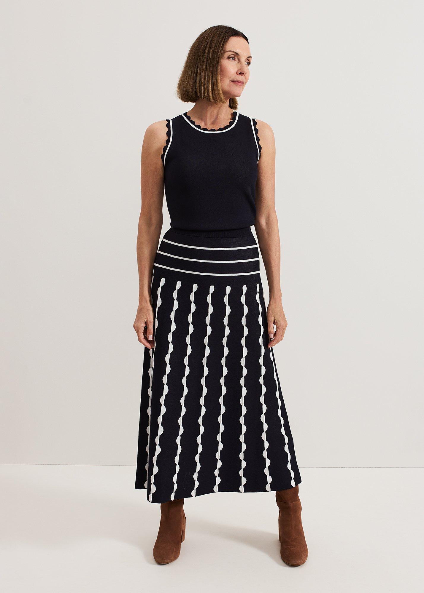 Liz Scallopped Skirt