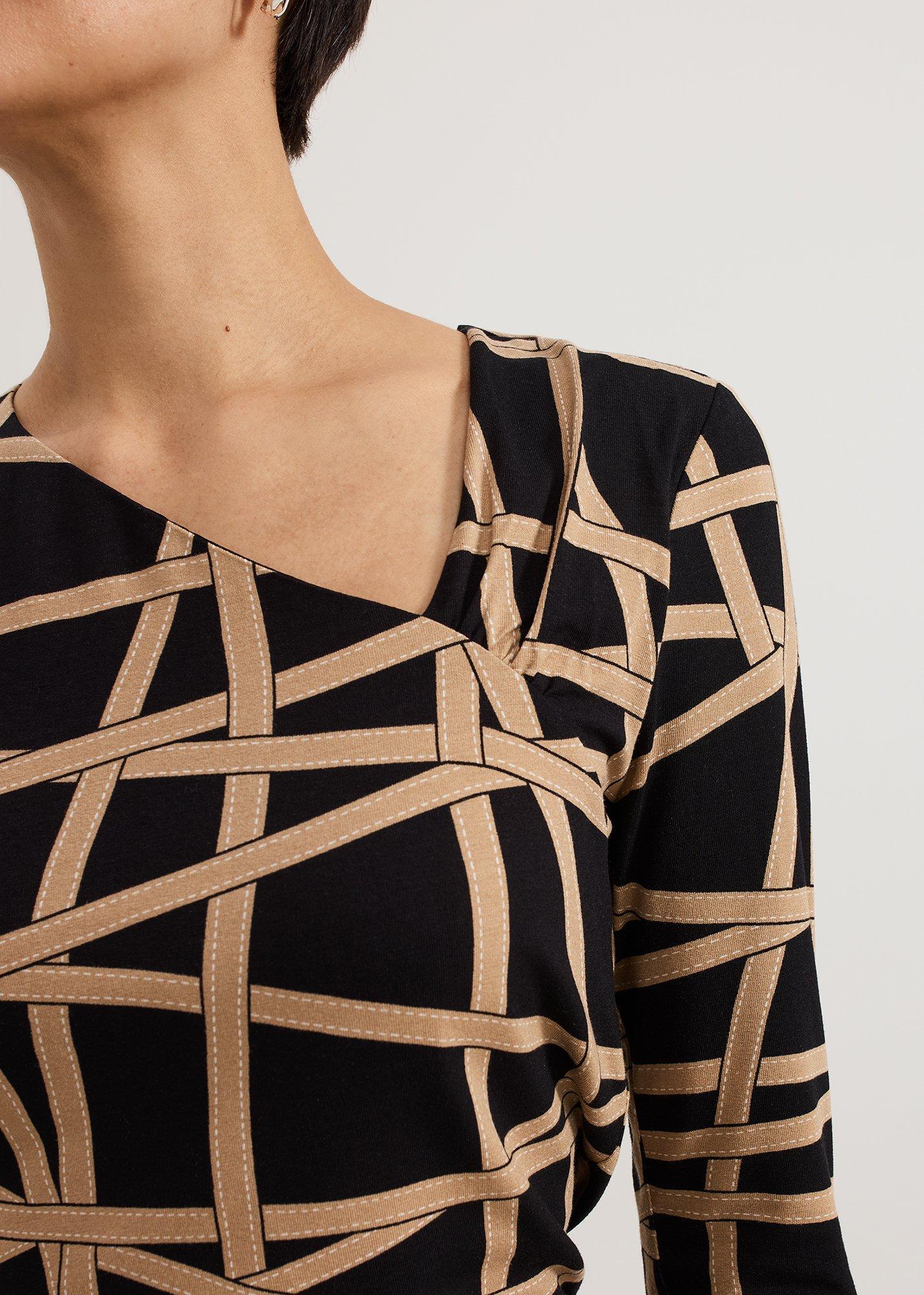 ${product-id}-Lilah Asymmetric Top-Black-${view-type}