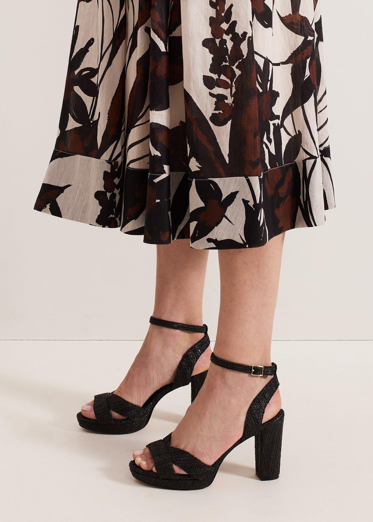 ${product-id}-Platform Sandal-Black-${view-type}