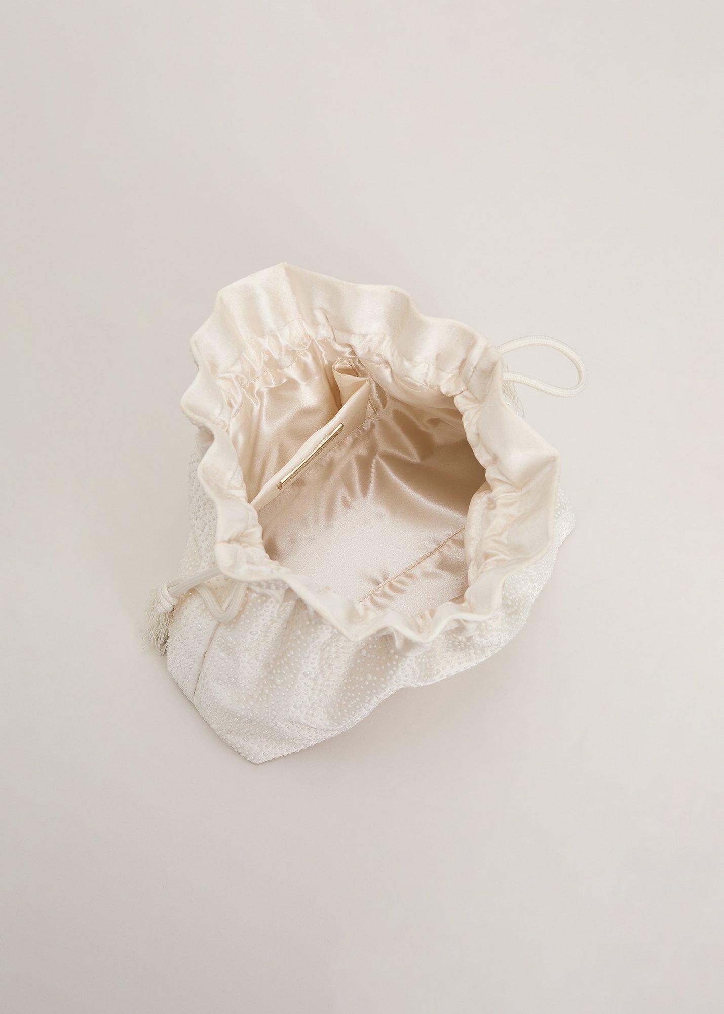 ${product-id}-Pearl Clutch-Ivory-${view-type}