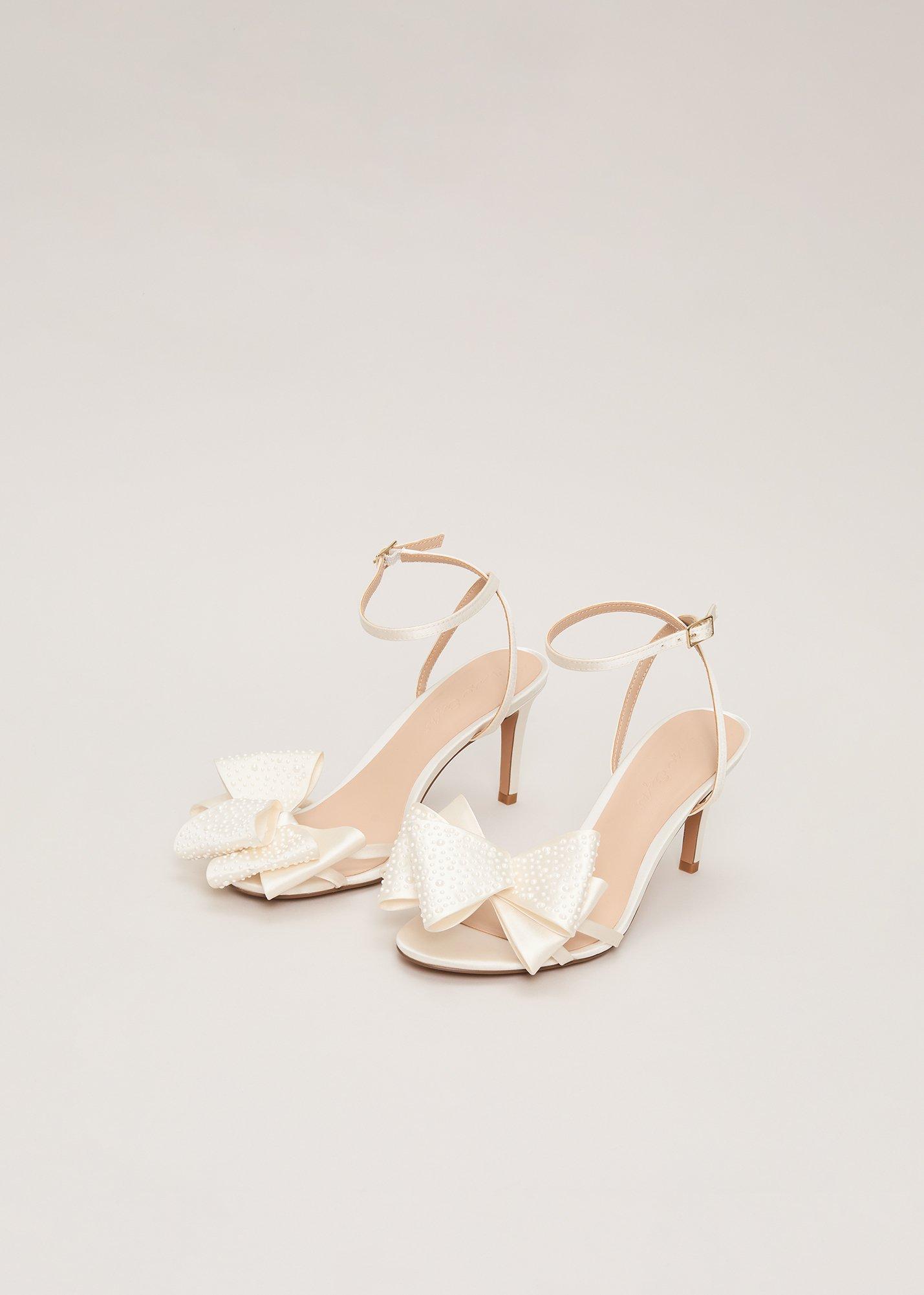 Pearl Bow Sandals
