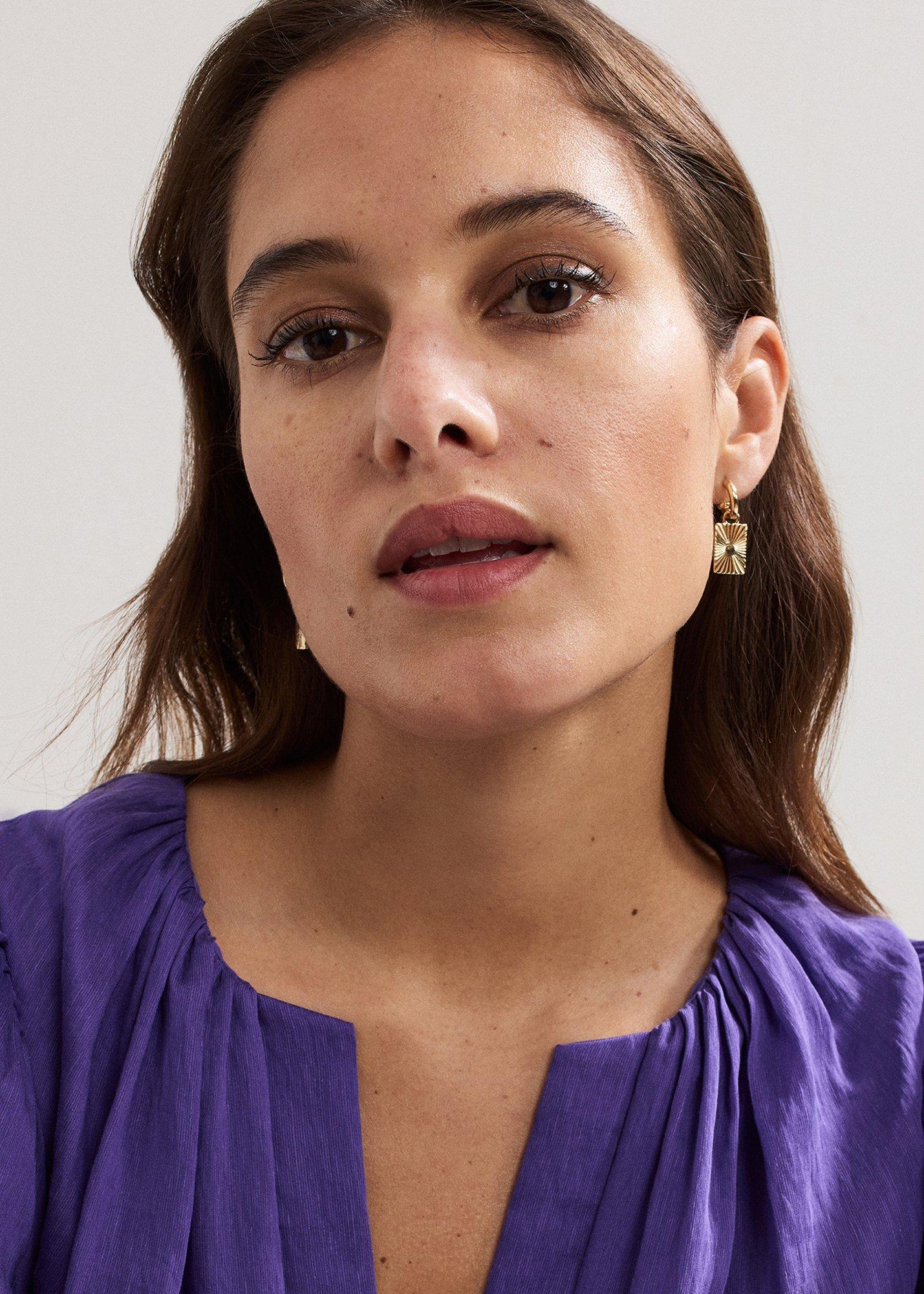 ${product-id}-Mini Hoop Earrings-Gold-${view-type}