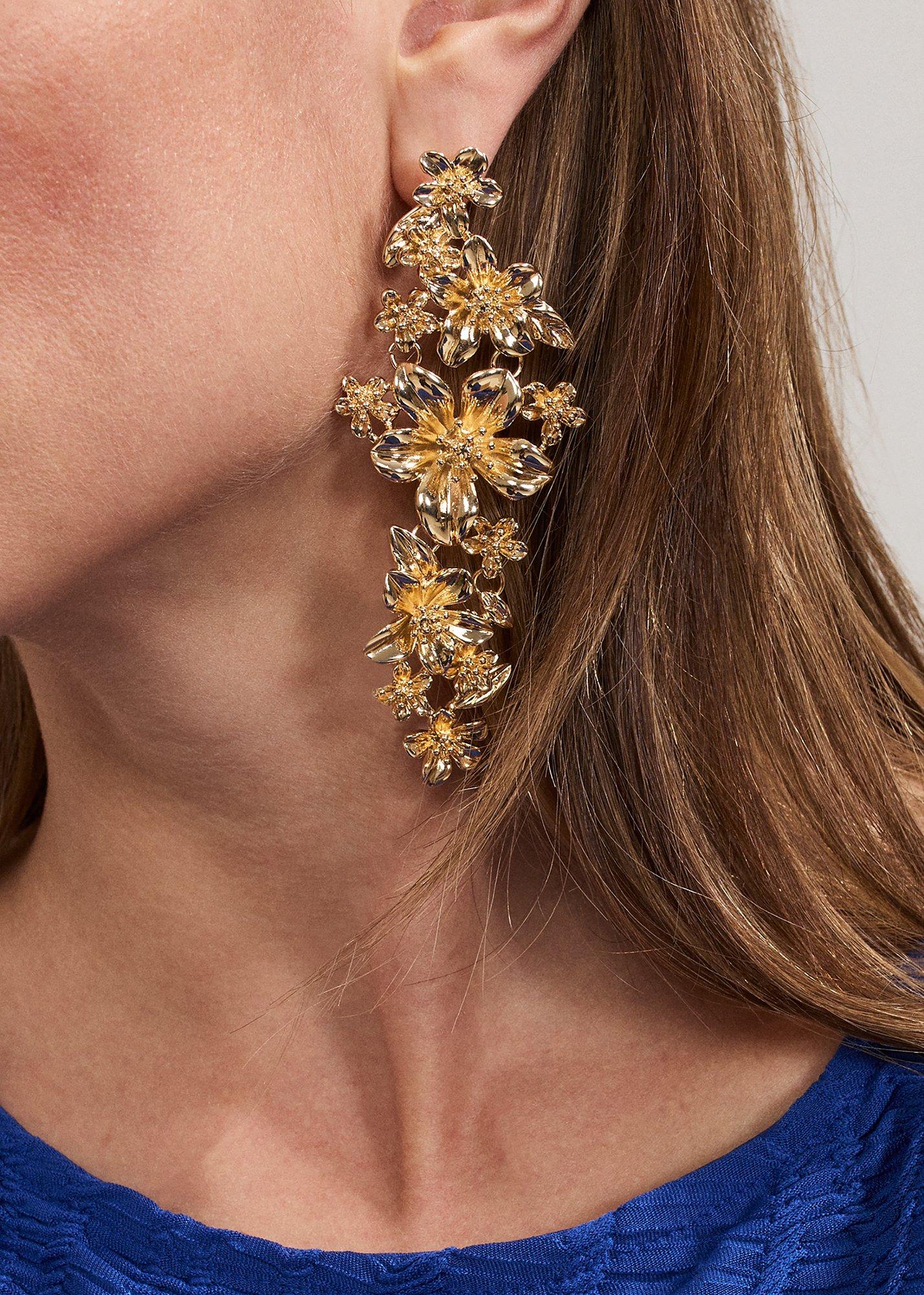 ${product-id}-Flower Earrings-Gold-${view-type}
