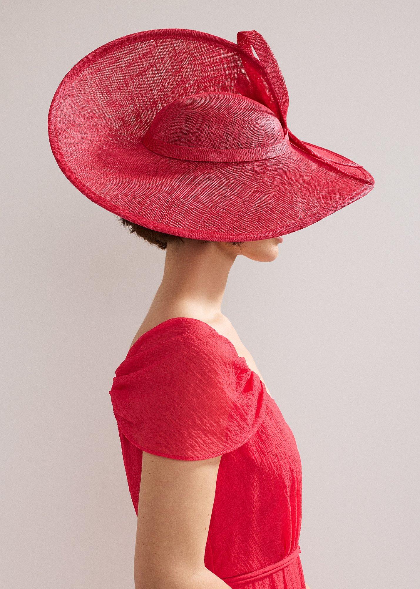 Twist Back Statement Fascinator