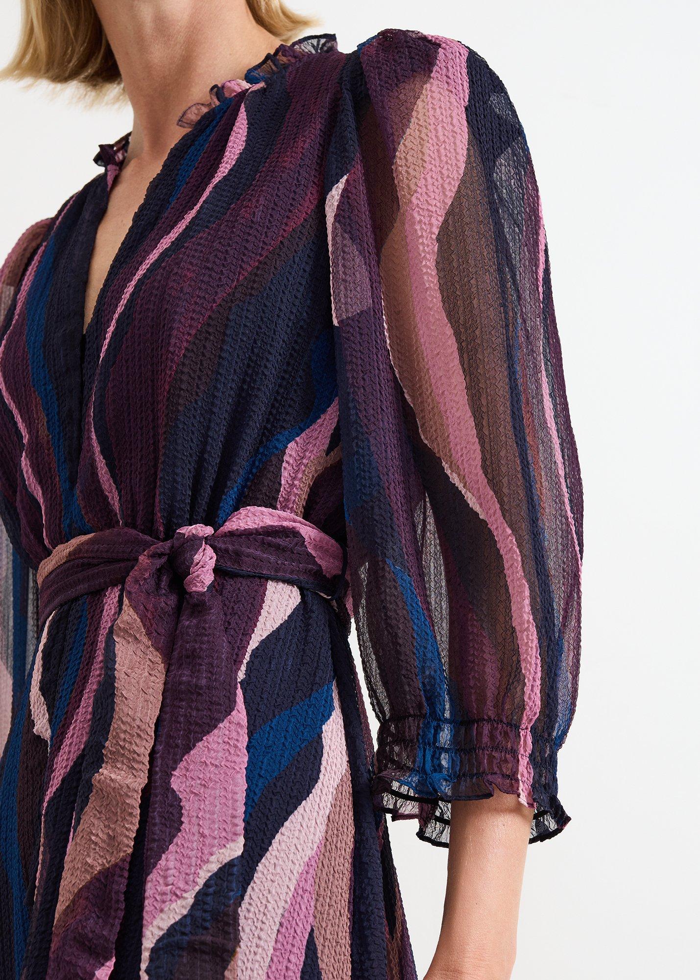 petite-carra-swirl-puff-sleeve-midi-dress