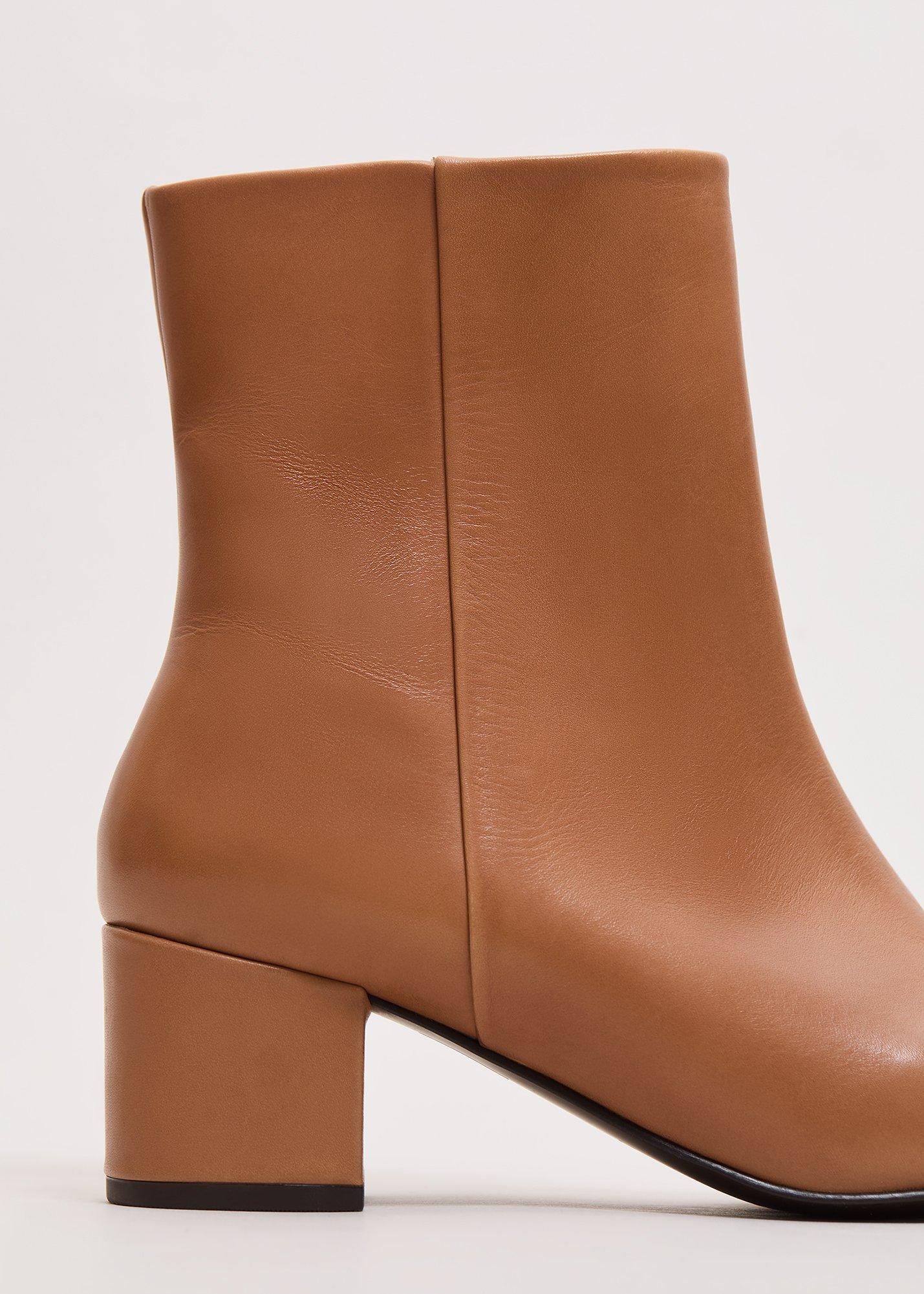 ${product-id}-Leather Block Boot-Tan-${view-type}