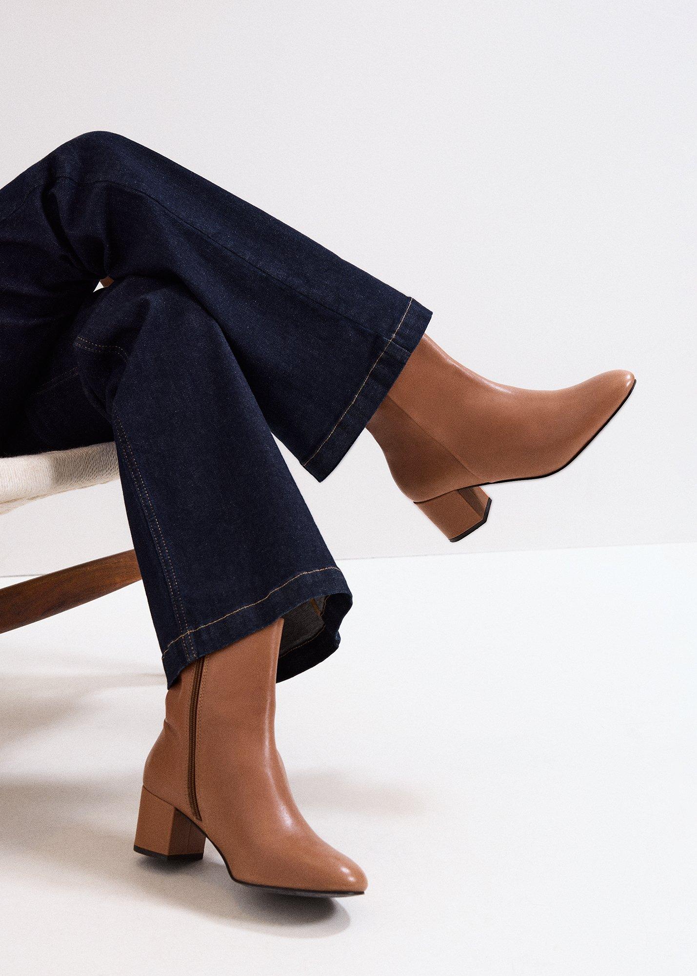 ${product-id}-Leather Block Boot-Tan-${view-type}