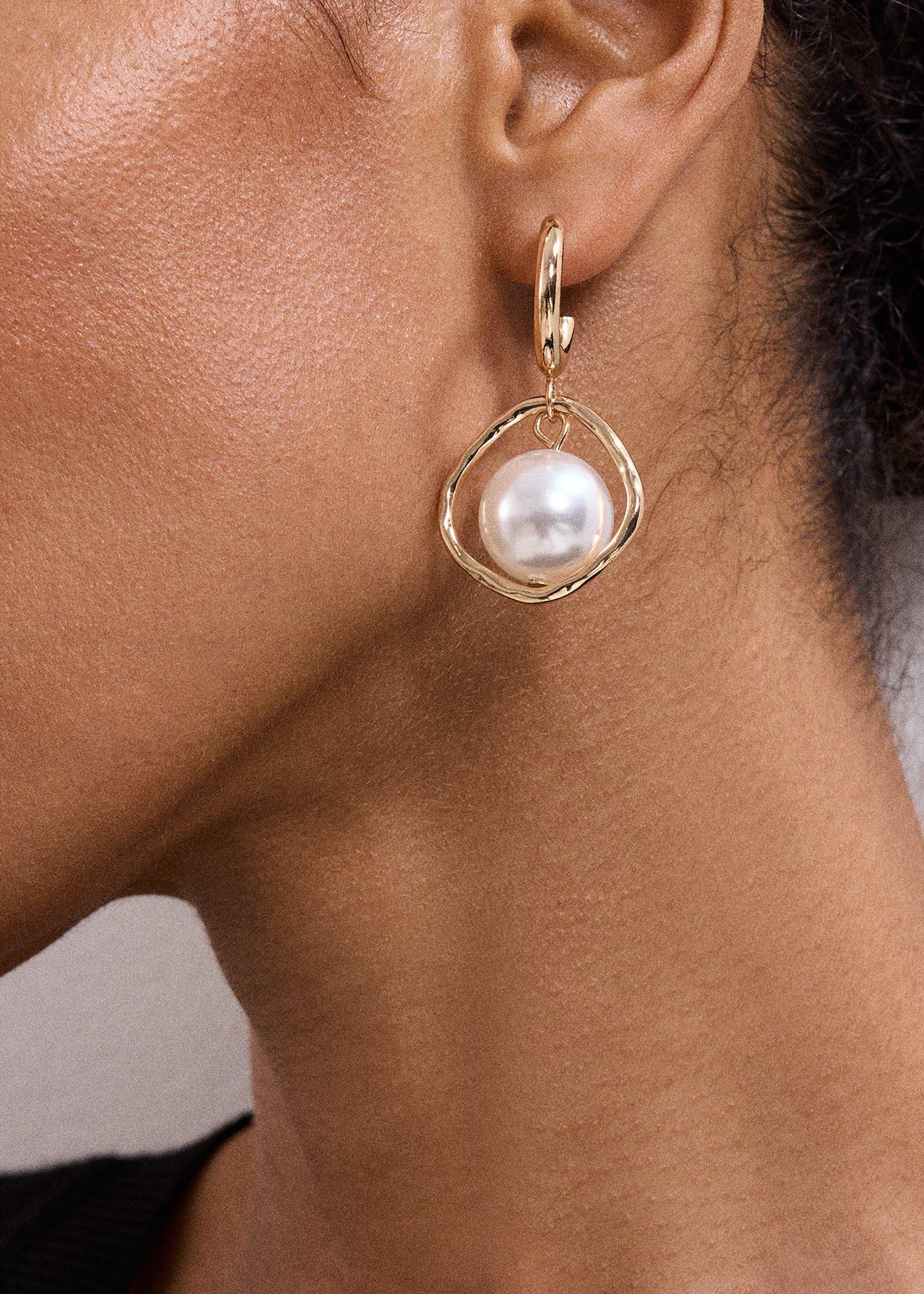 ${product-id}-Pearl Drop Earrings-Gold-${view-type}