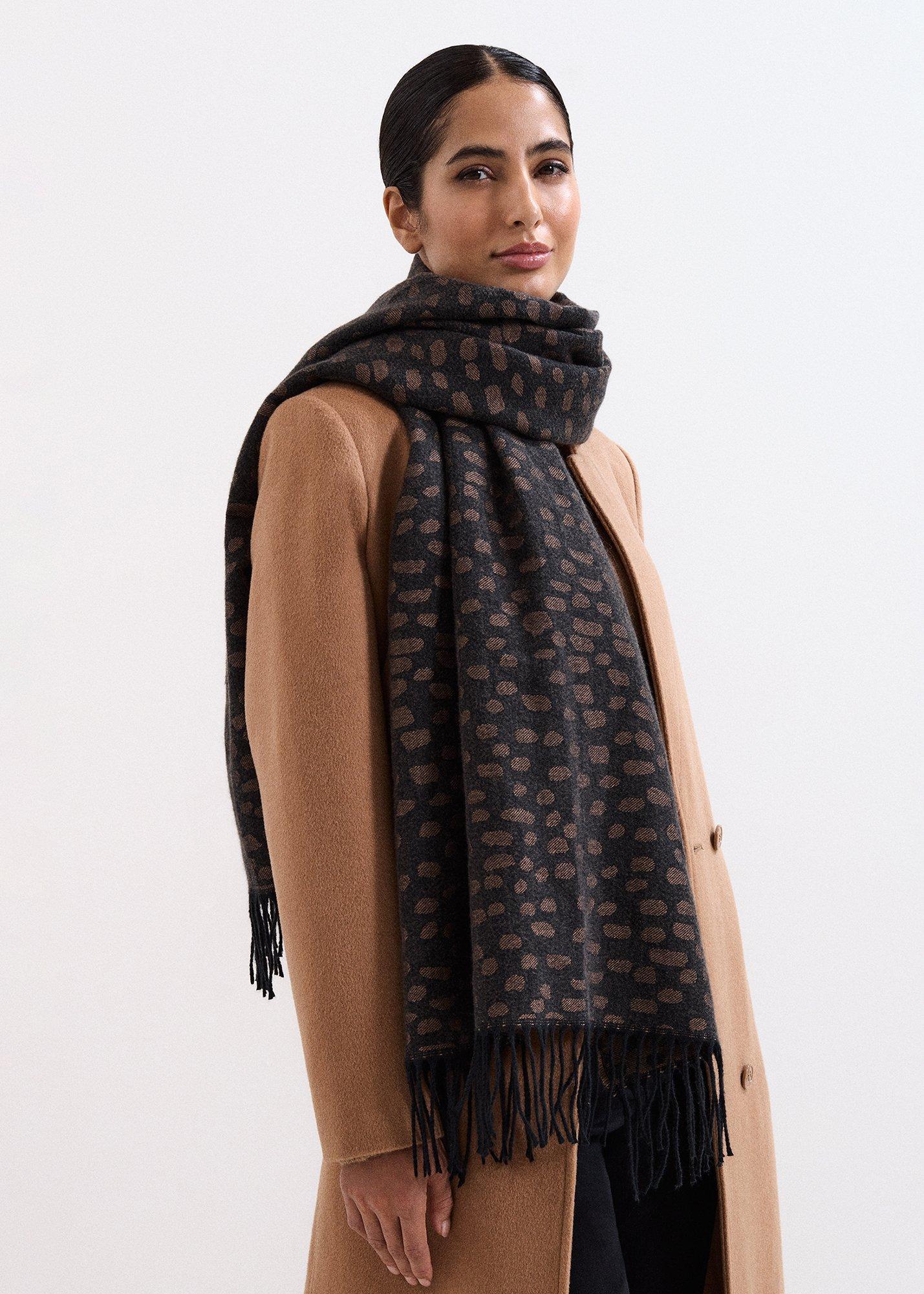Irregular Spot Scarf