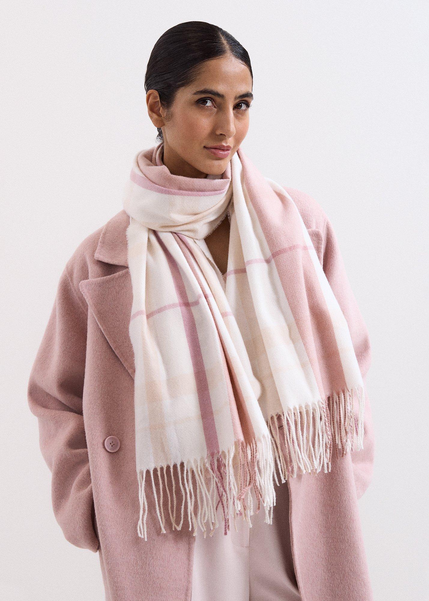 ${product-id}-Checked Scarf-Pale Pink-${view-type}