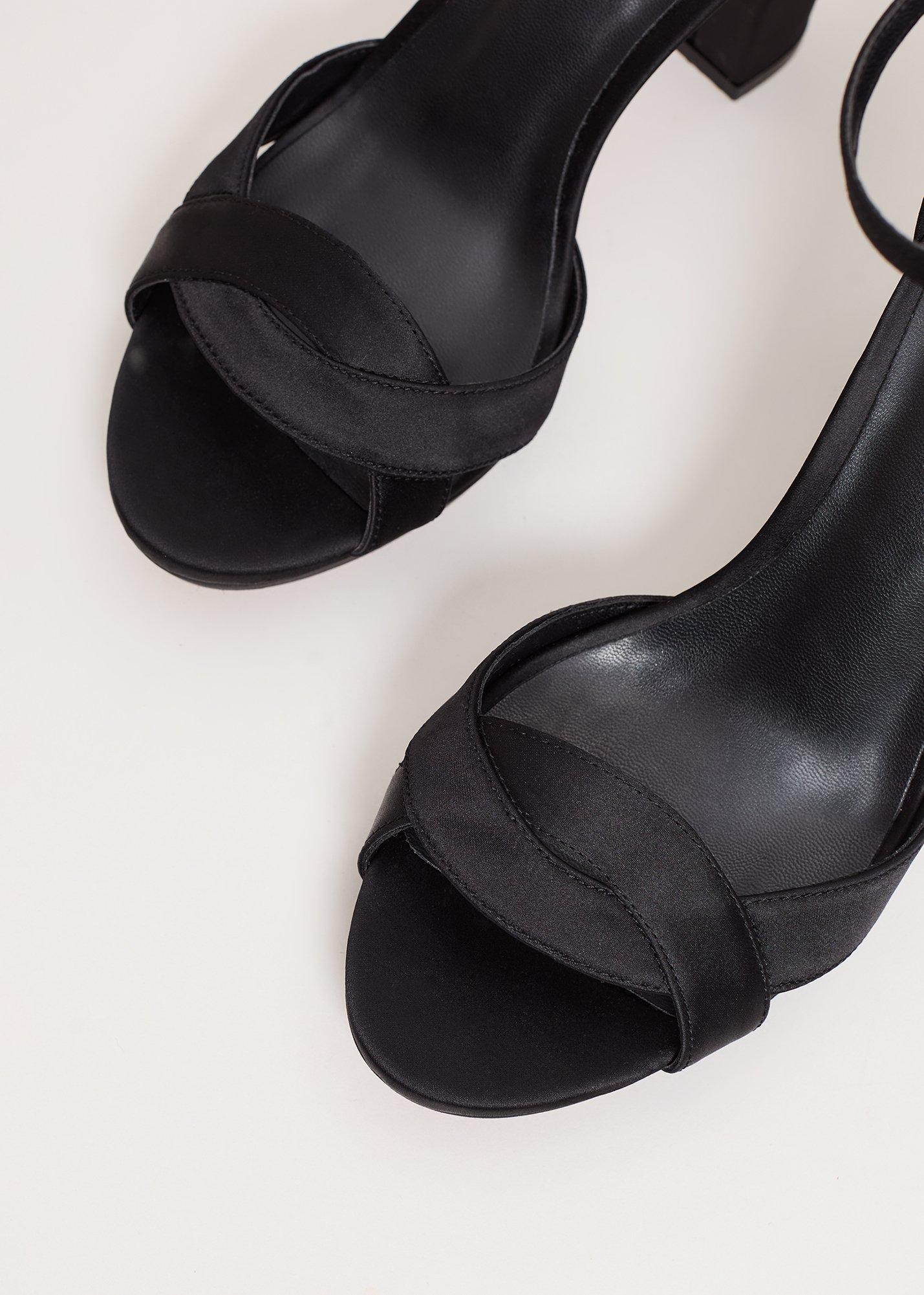 ${product-id}-Satin Twist Platform-Black-${view-type}