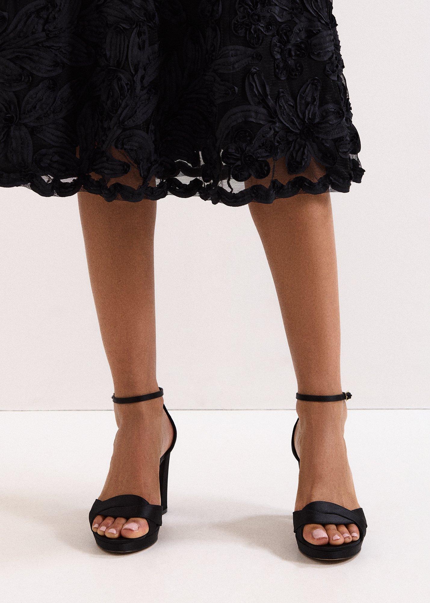 ${product-id}-Satin Twist Platform-Black-${view-type}