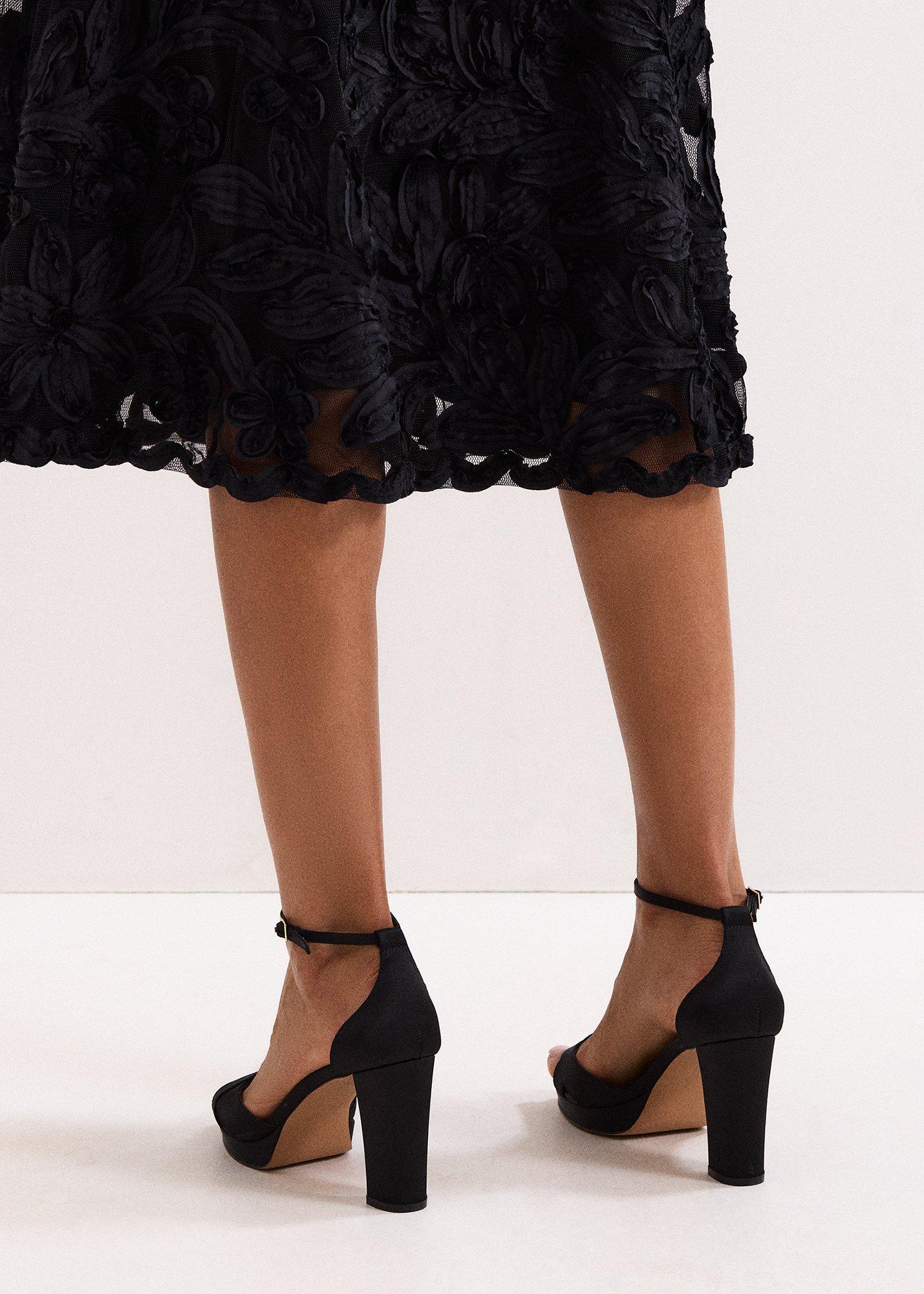 ${product-id}-Satin Twist Platform-Black-${view-type}
