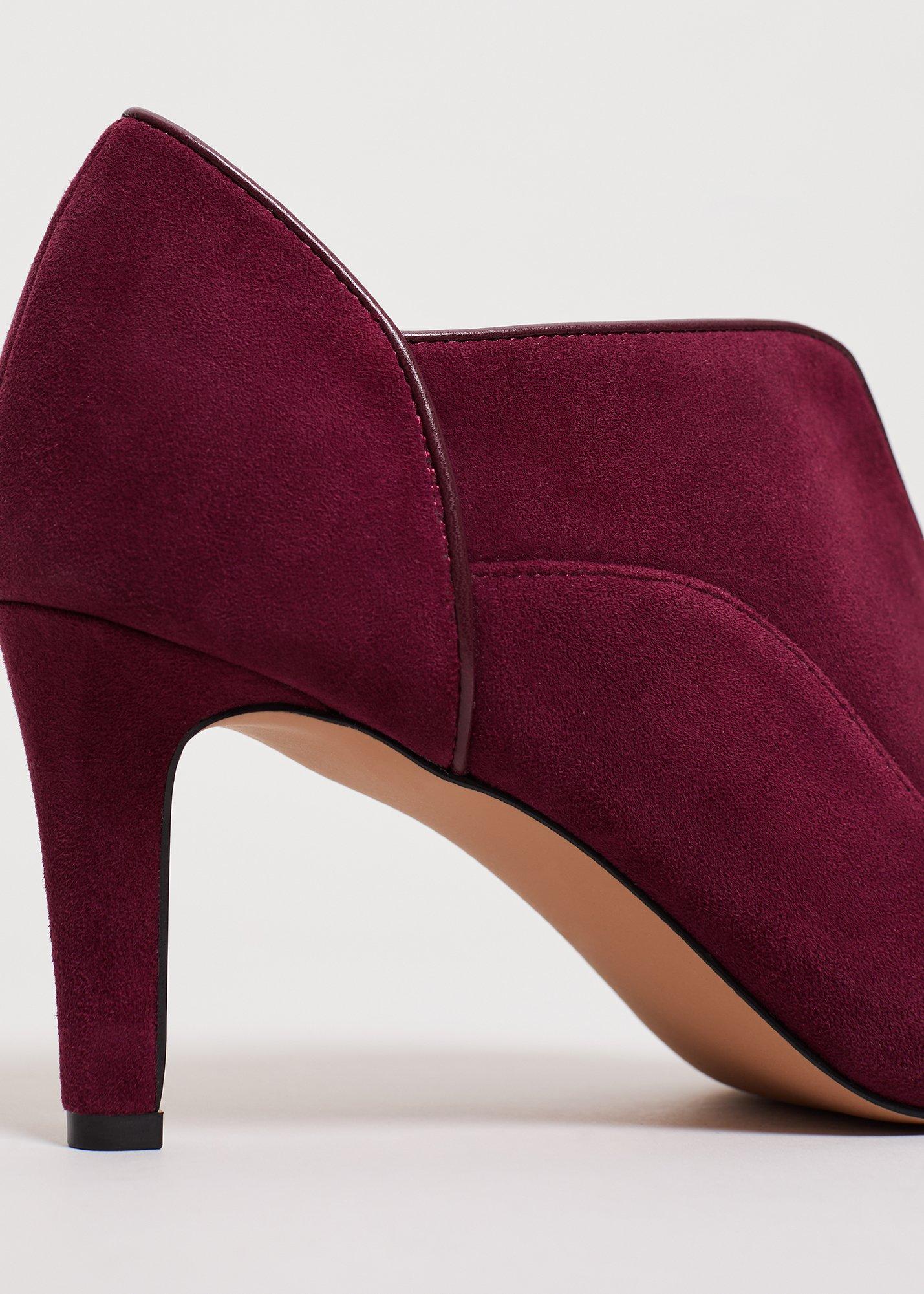 ${product-id}-Suede Boots-Dark Red-${view-type}