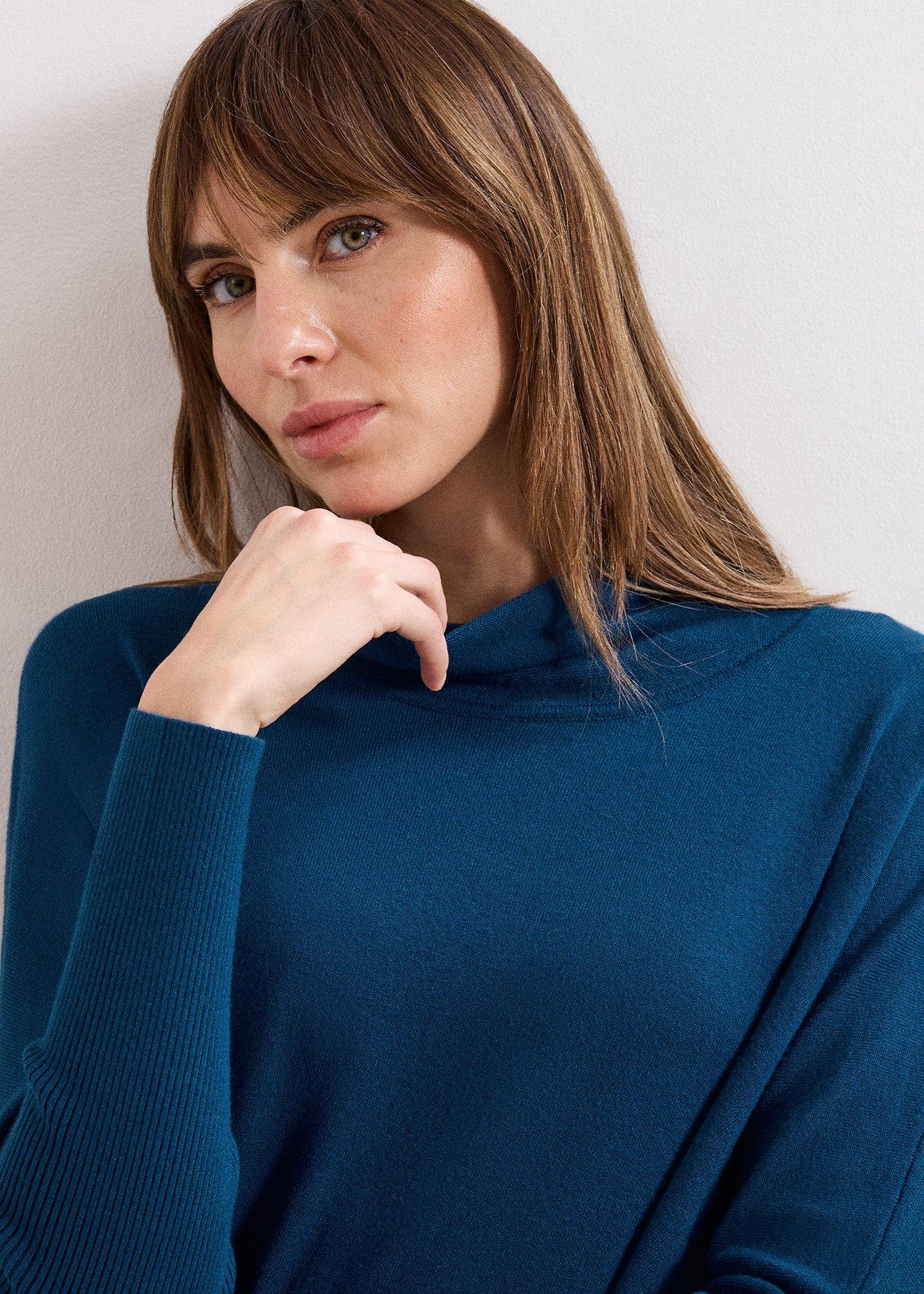 ${product-id}-Athena Tassel Knit-Blue-${view-type}