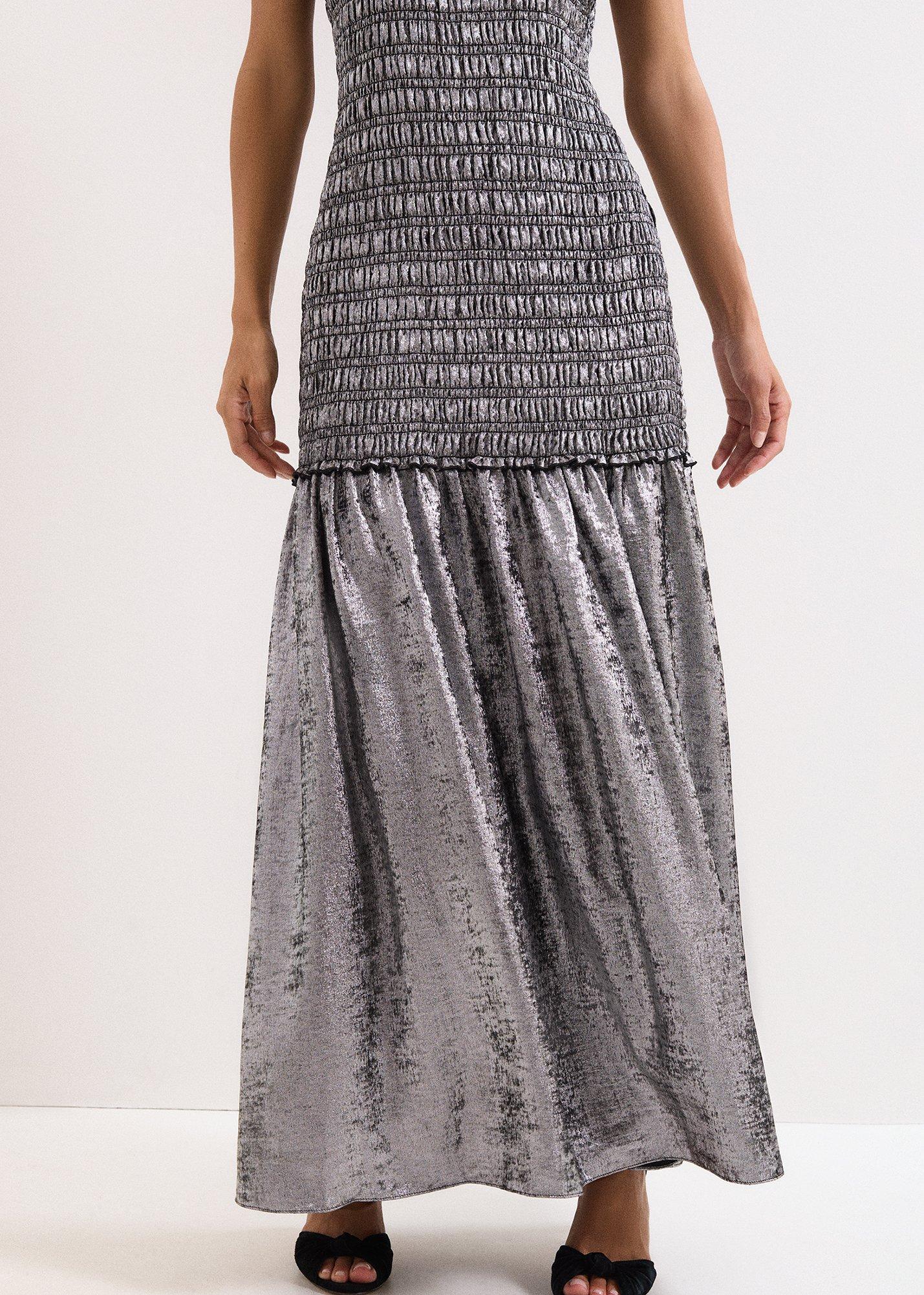 ${product-id}--Silver-${view-type}
