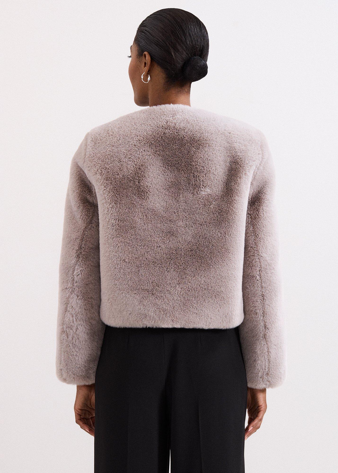 ${product-id}-Crystal Fur Coat-Pale Grey-${view-type}