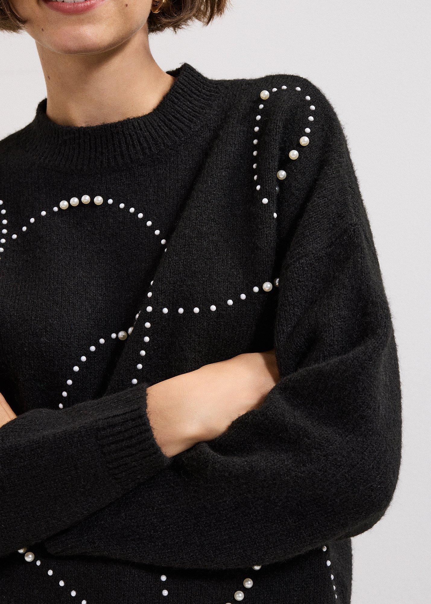 ${product-id}--Black/Ivory-${view-type}