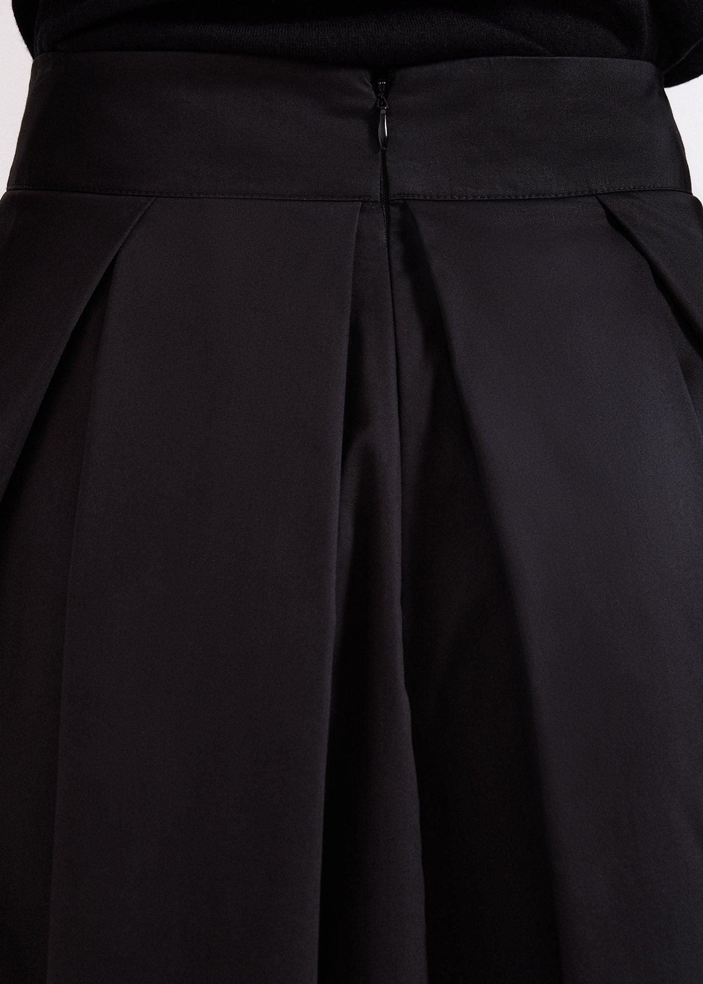 ${product-id}--Black-${view-type}