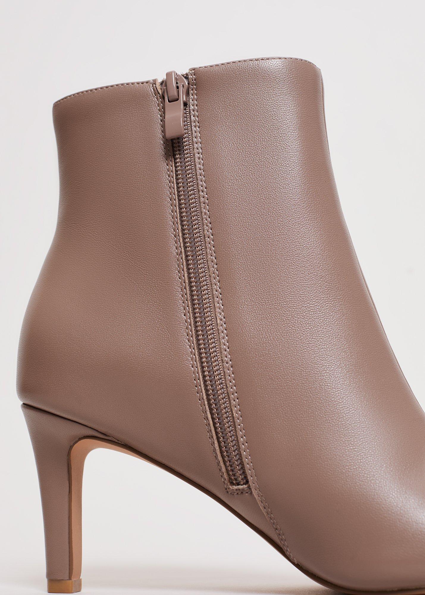 ${product-id}--Brown-${view-type}