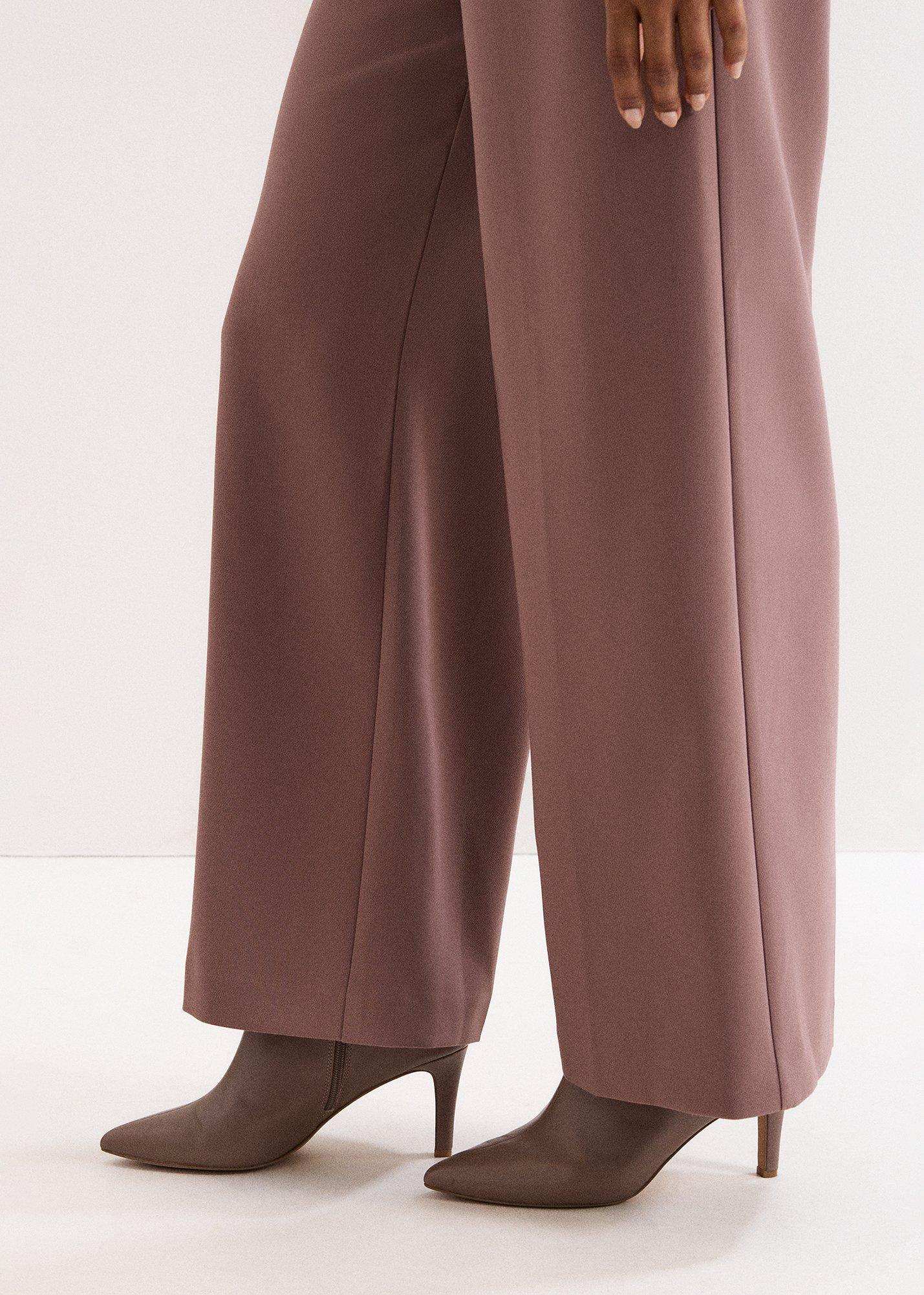 ${product-id}--Brown-${view-type}