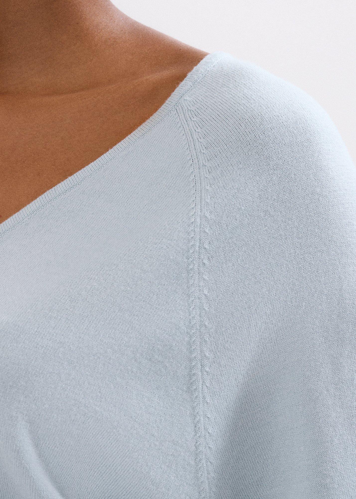${product-id}--Pale Green-${view-type}