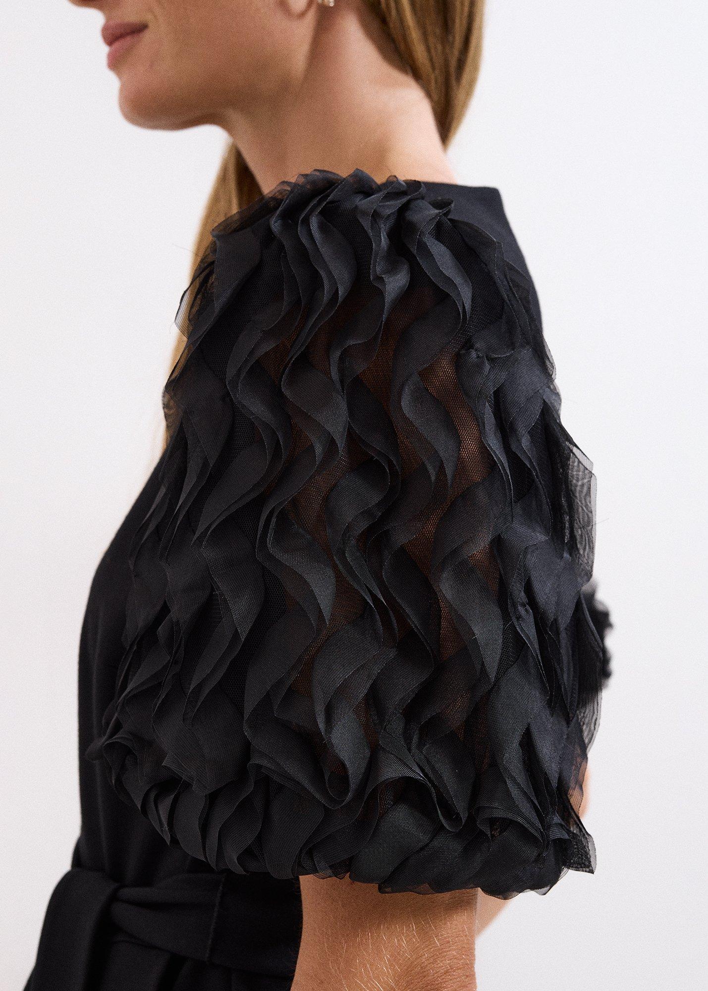 ${product-id}--Black-${view-type}
