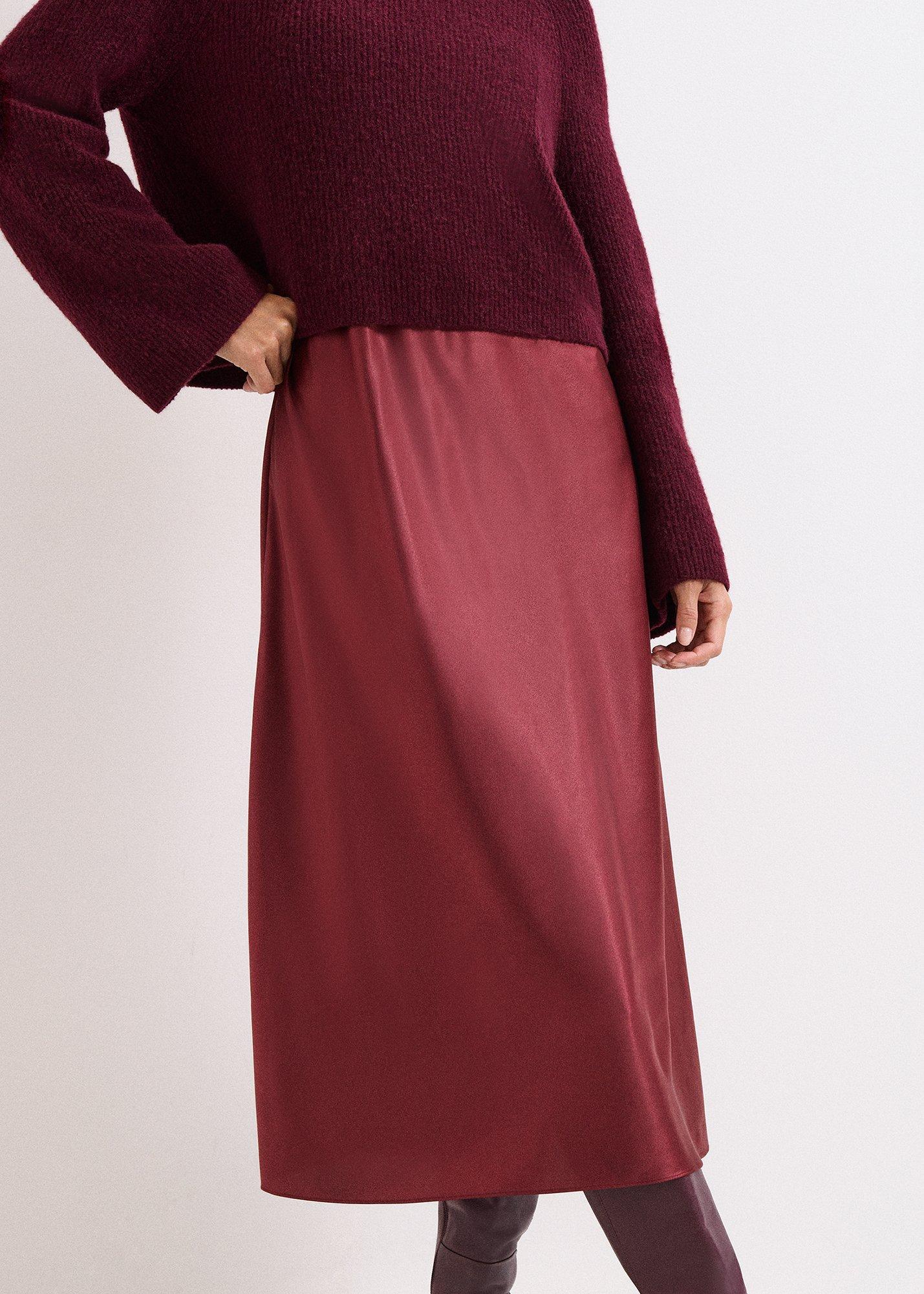 ${product-id}--Burgundy-${view-type}