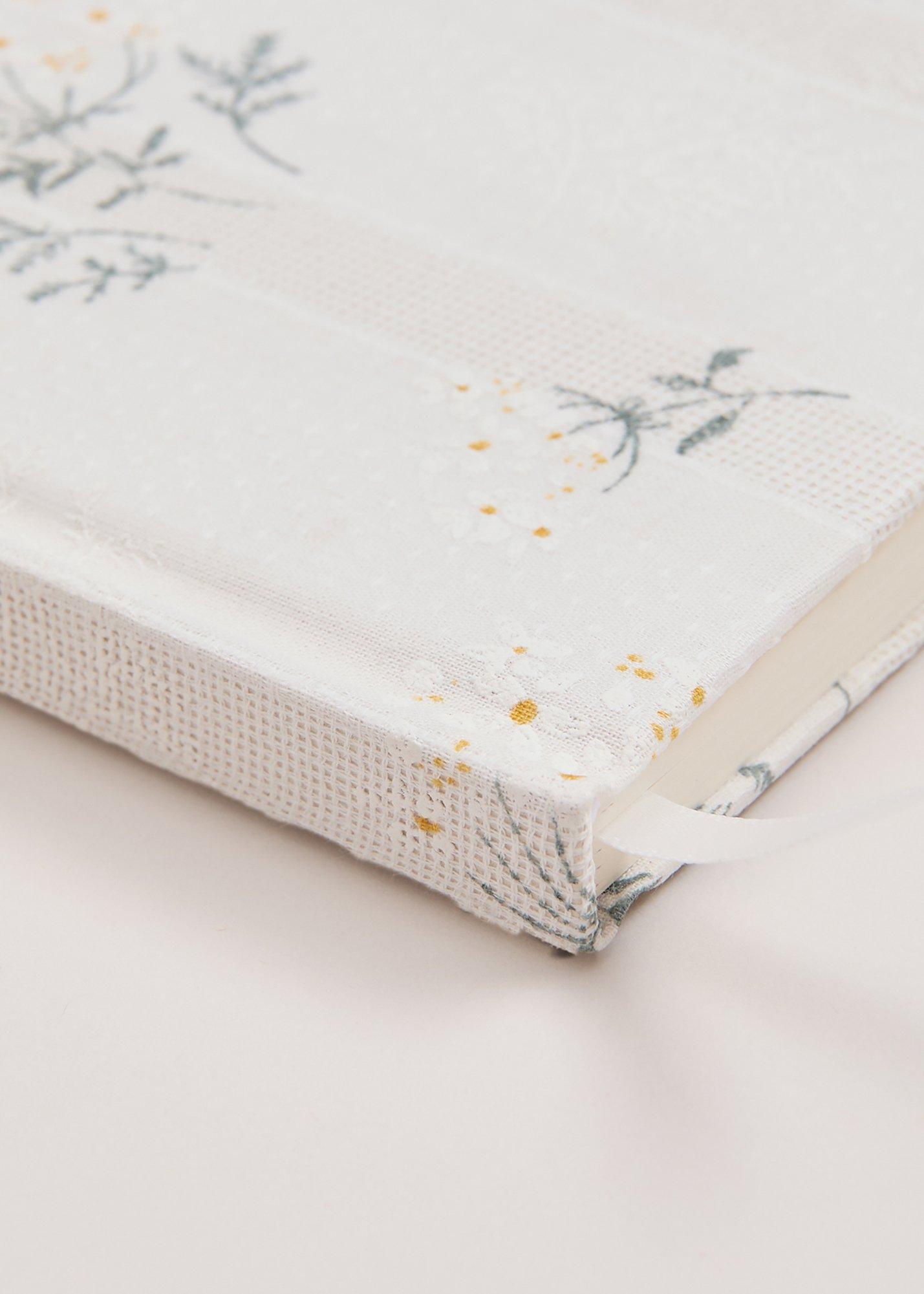 ${product-id}--Ivory-${view-type}