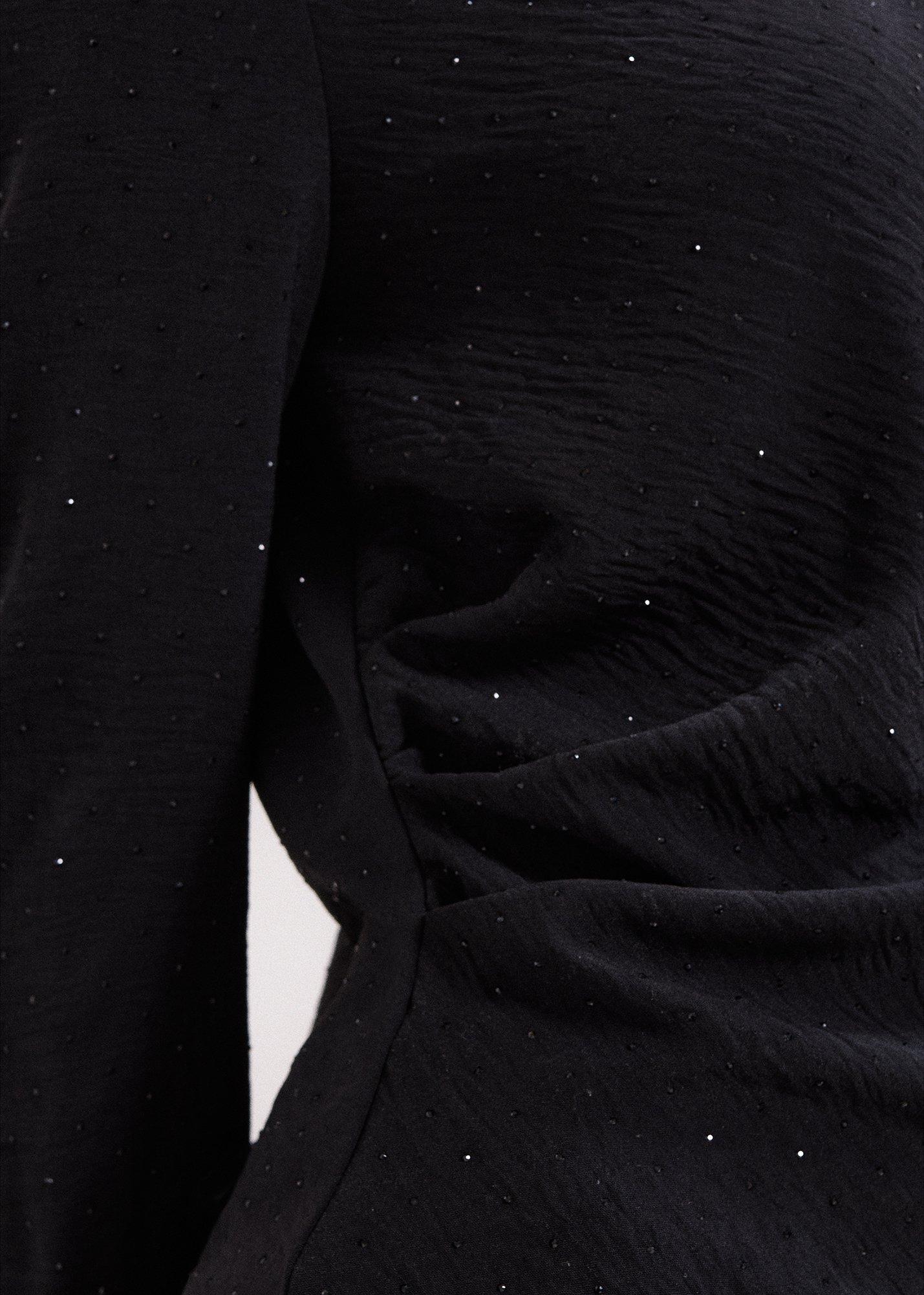 ${product-id}--Black-${view-type}