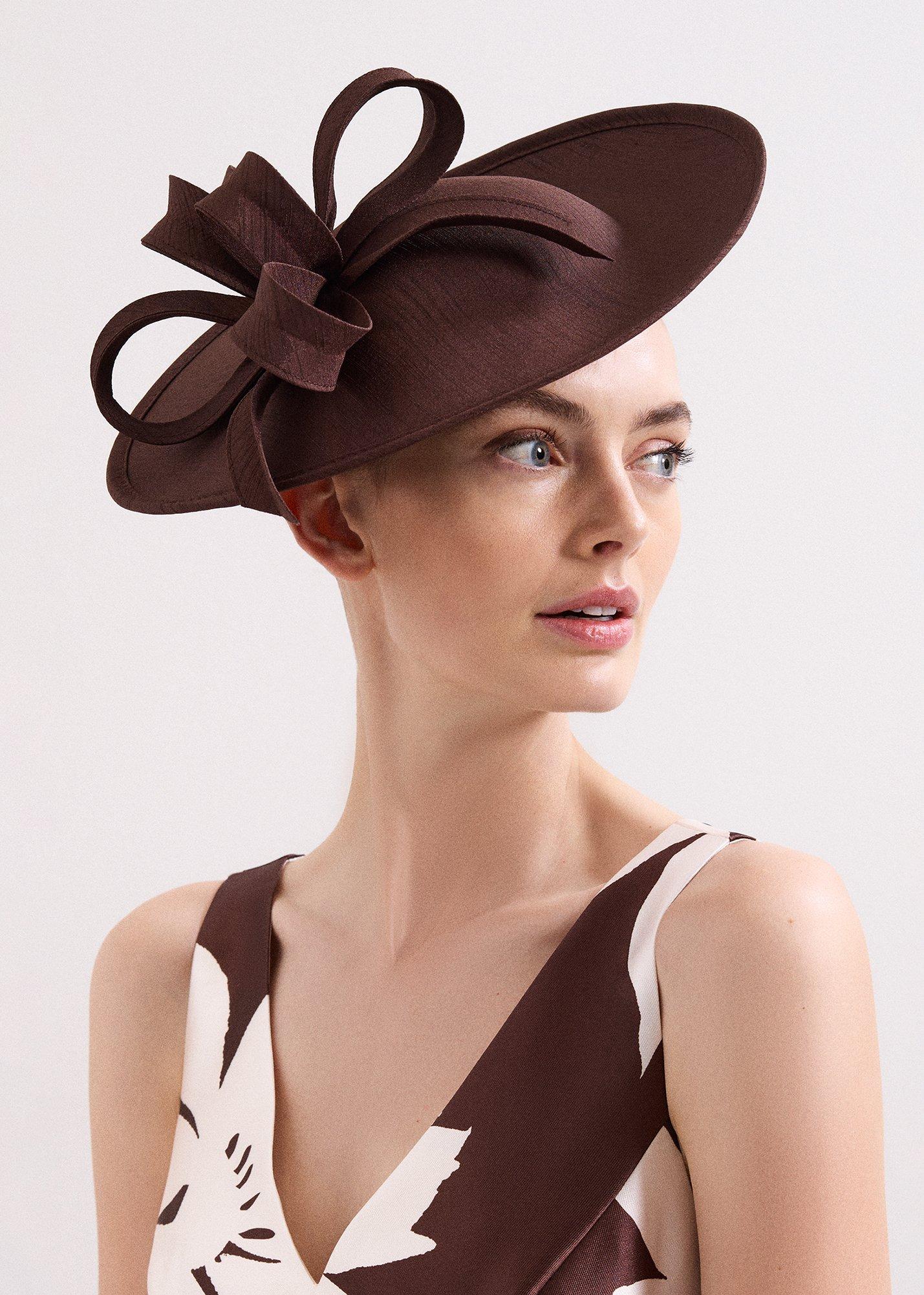 Twist Shantung Oval Fascinator