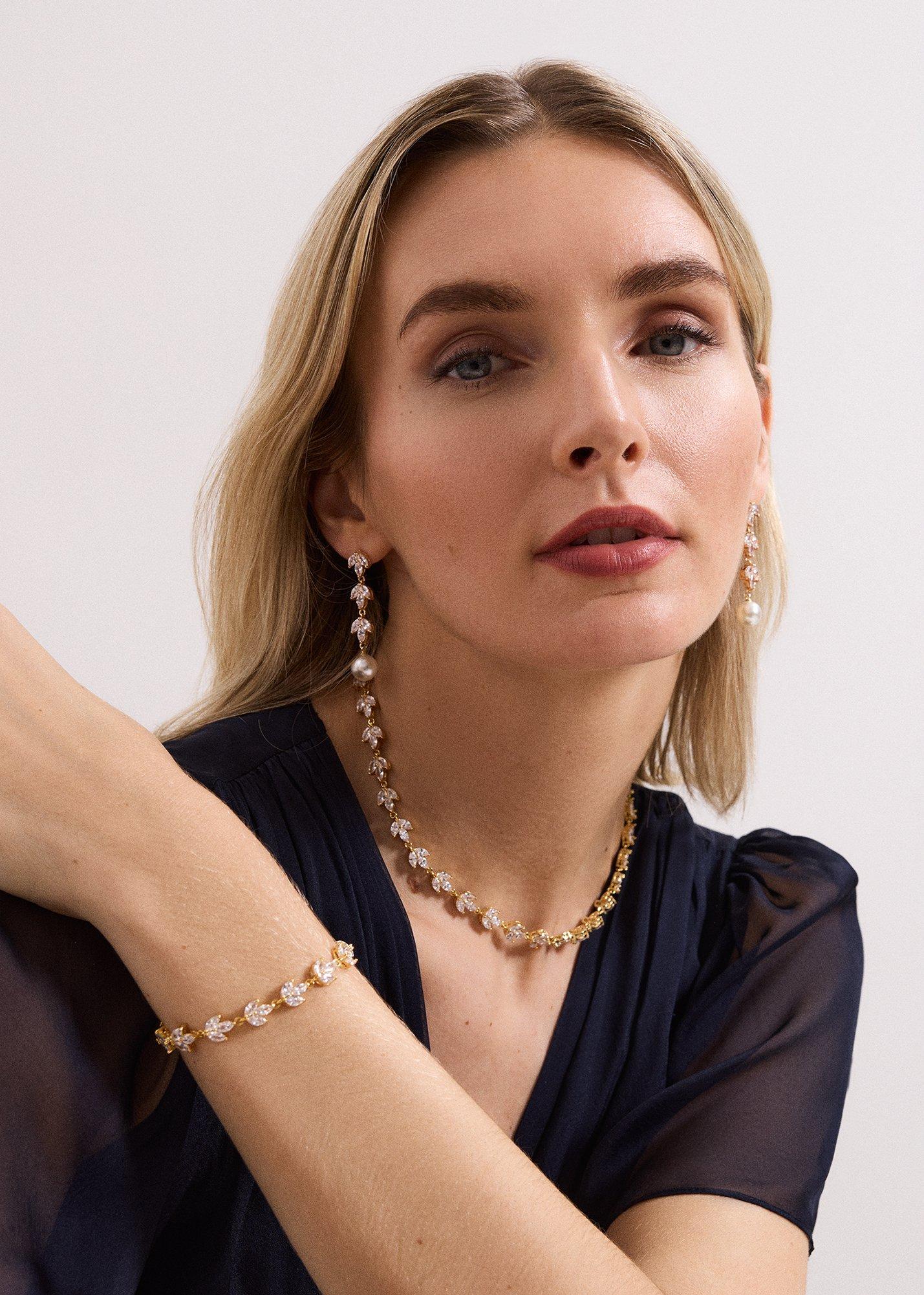 ${product-id}--Gold-${view-type}