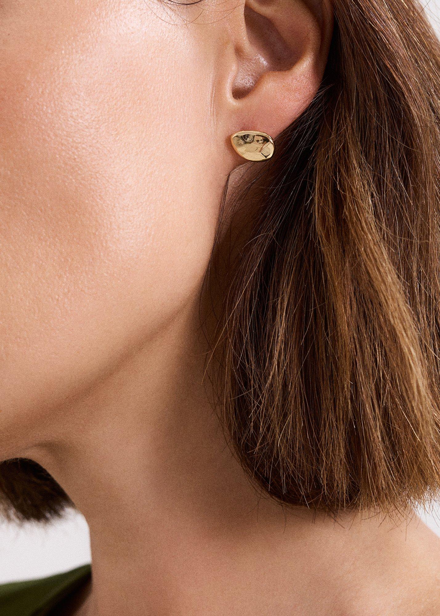 ${product-id}-Molten Stud Earrings-Gold-${view-type}