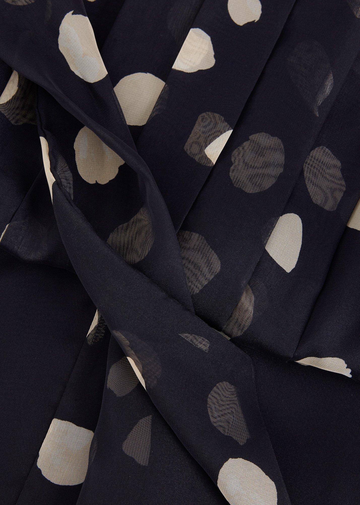 ${product-id}--Navy/Ivory-${view-type}