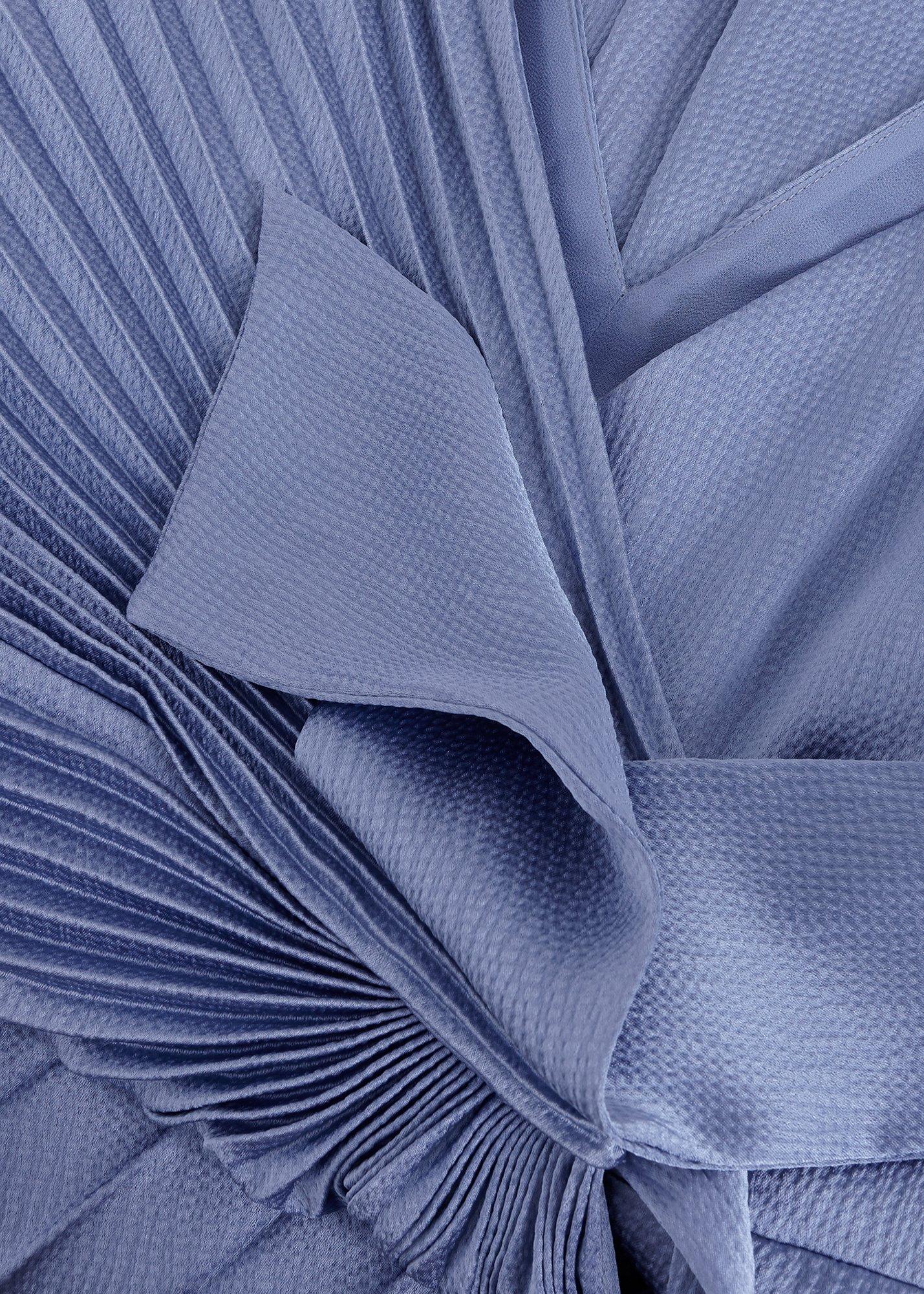 ${product-id}--Pale Blue-${view-type}