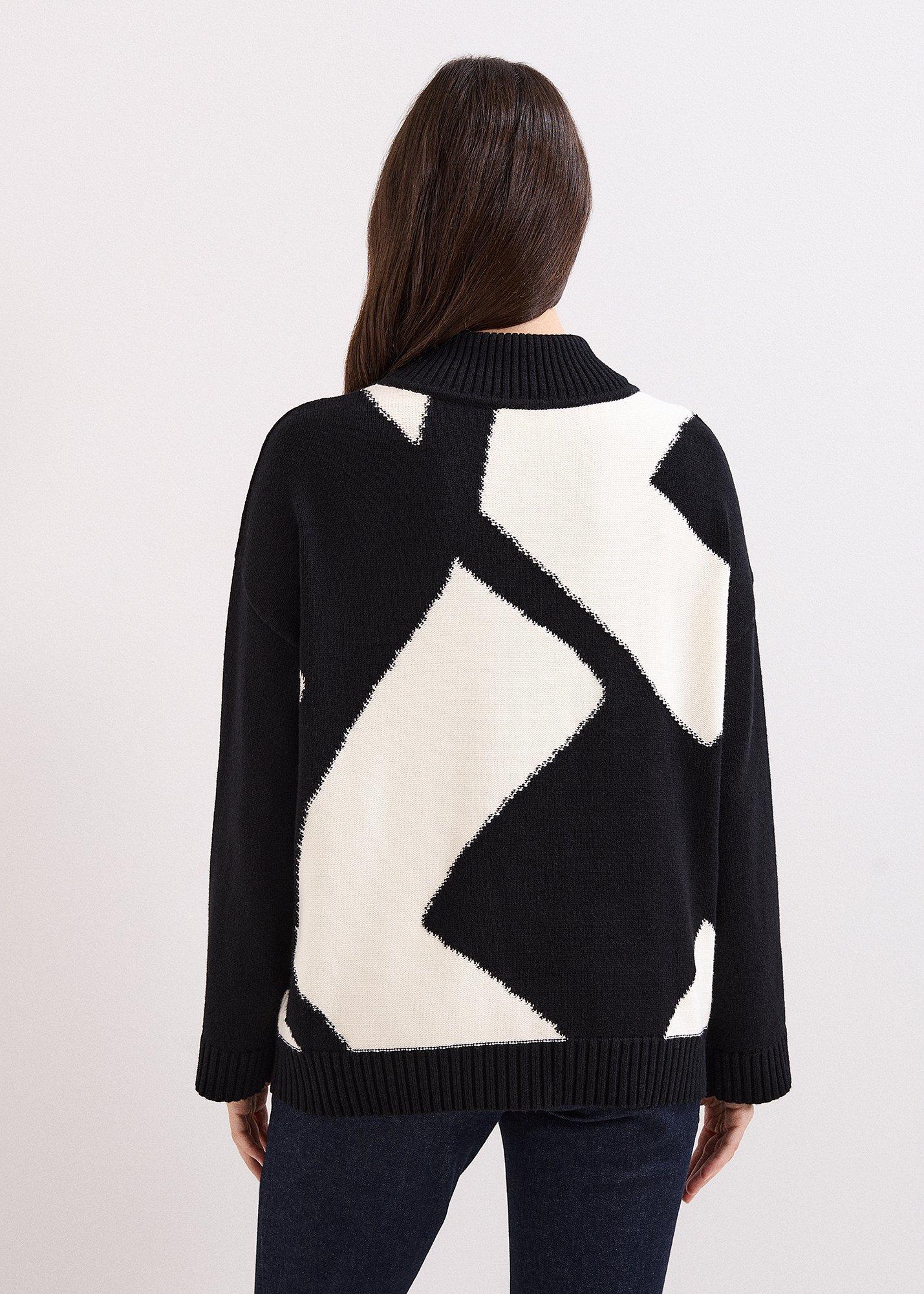 Larna Geo Jumper