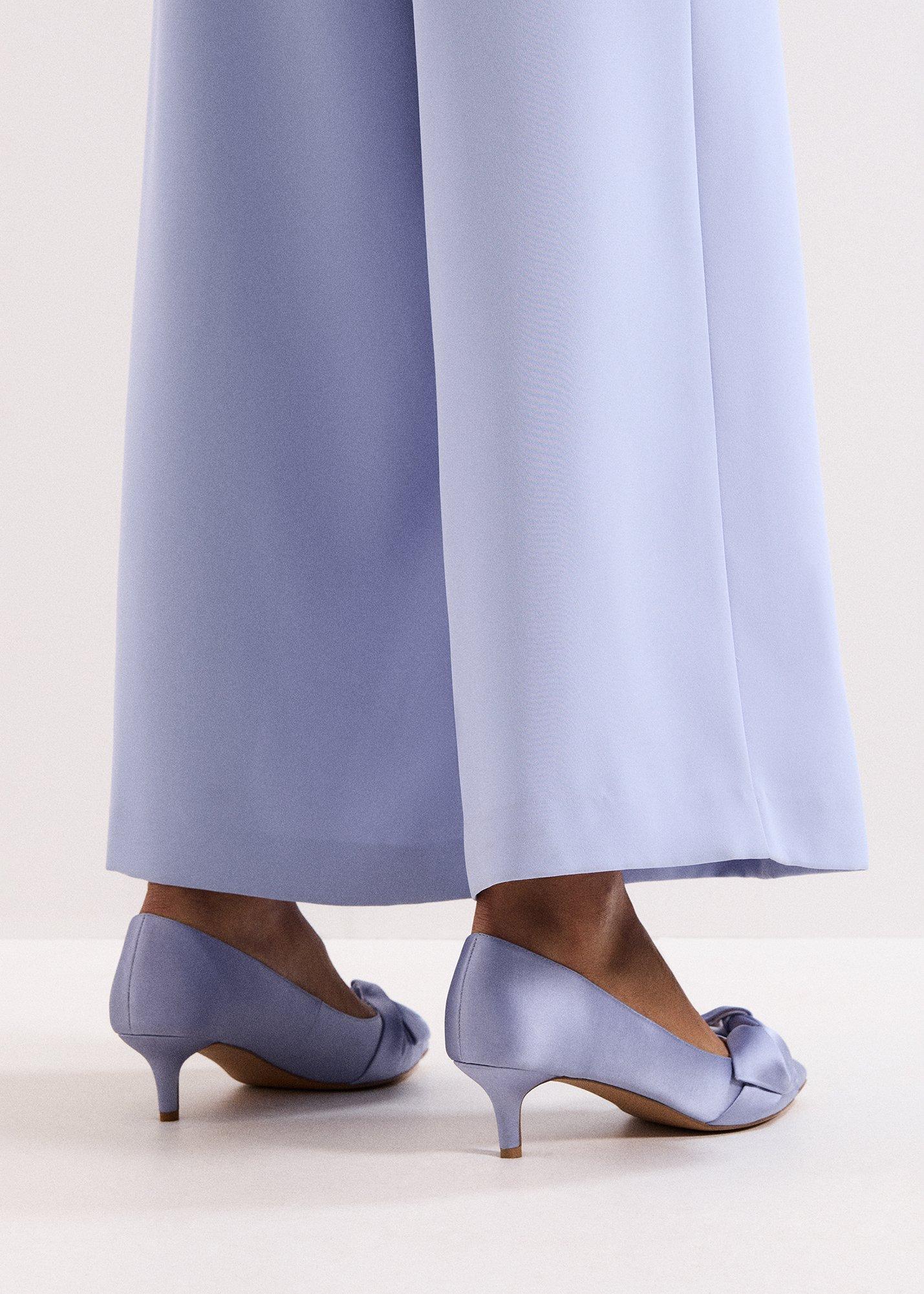 ${product-id}--Pale Blue-${view-type}