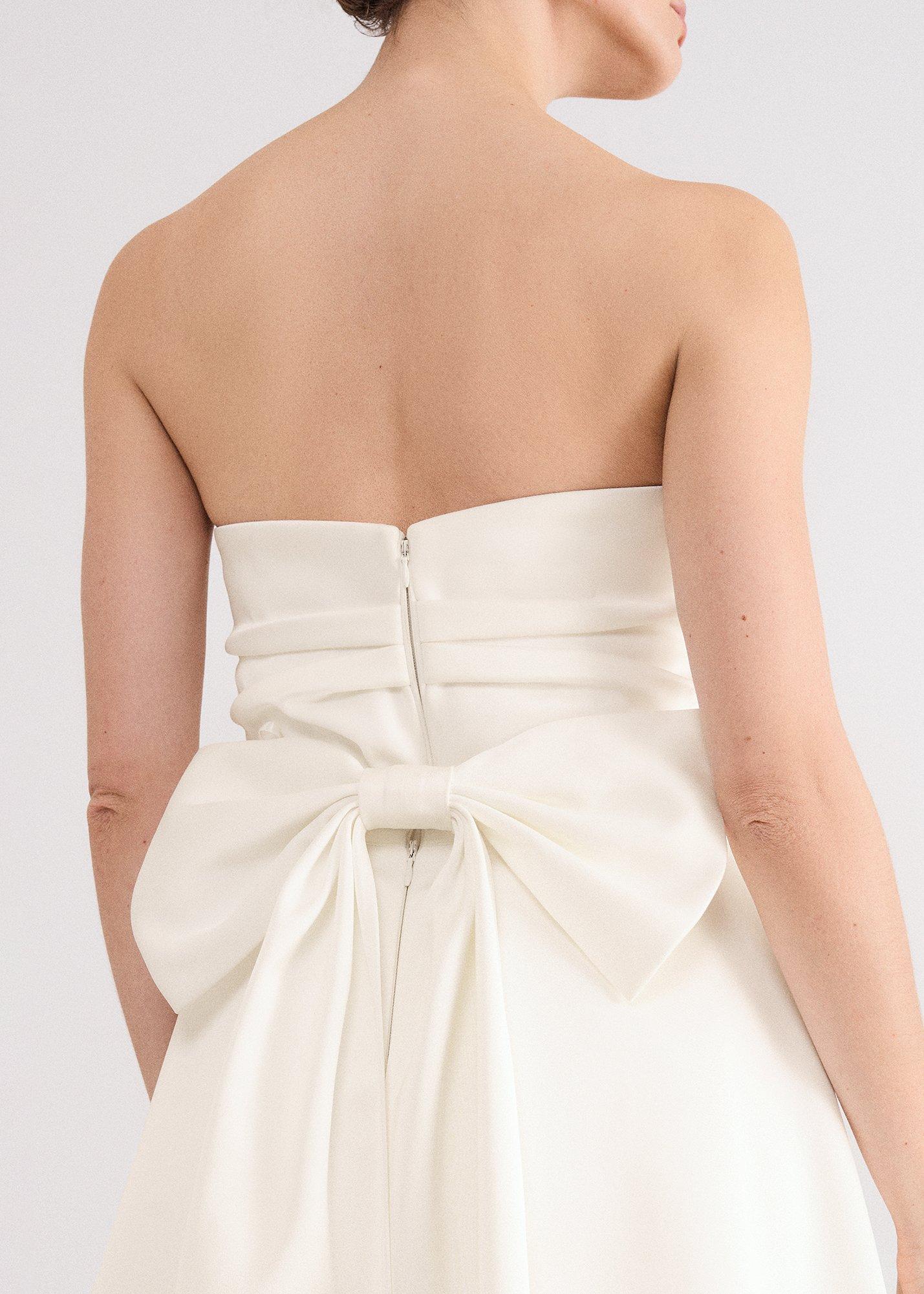 ${product-id}--Ivory-${view-type}
