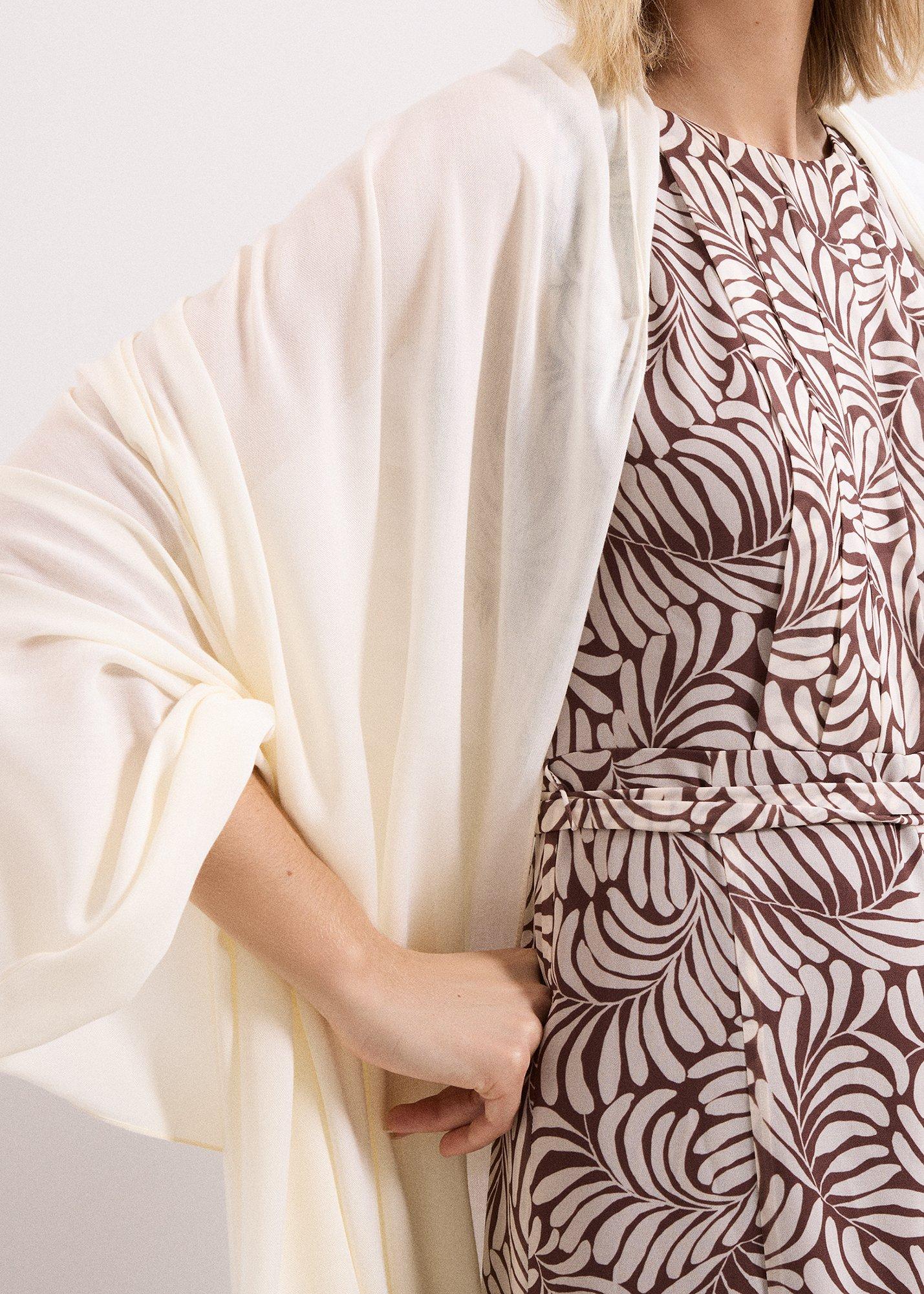 ${product-id}--Cream-${view-type}