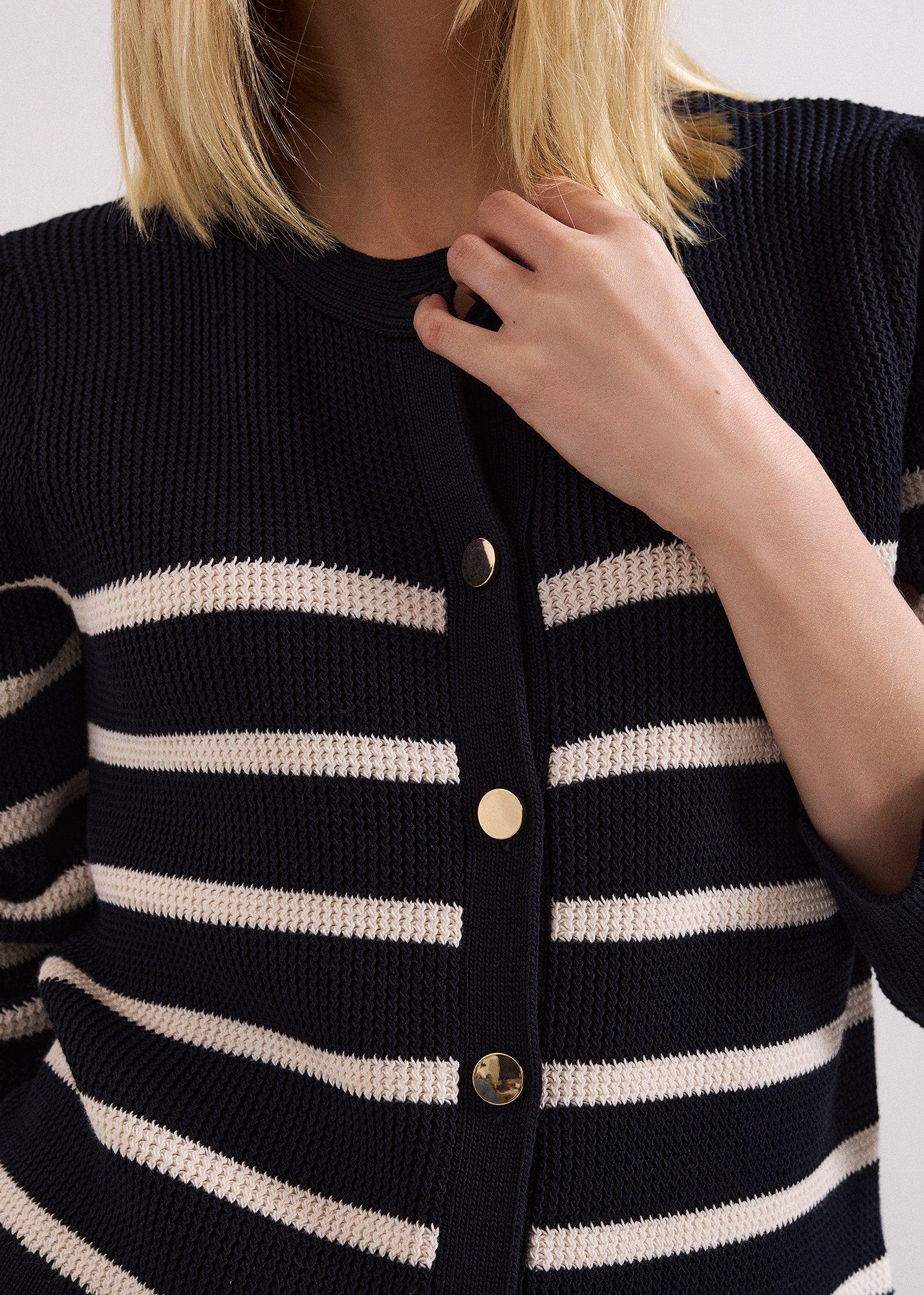${product-id}--Navy/Ivory-${view-type}