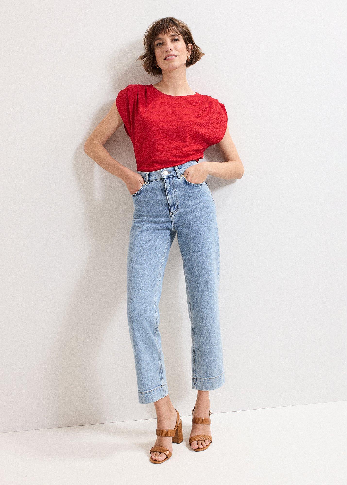 ${product-id}--Red-${view-type}
