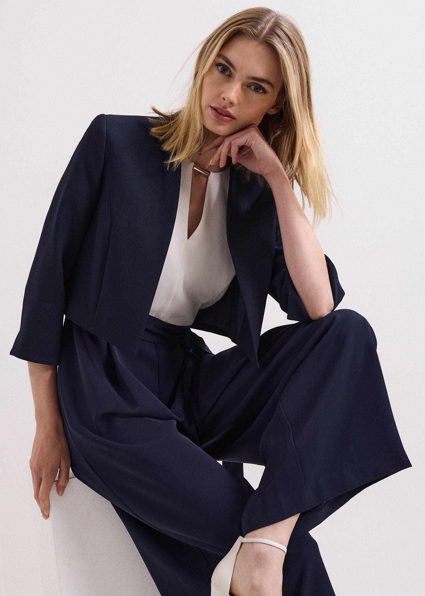 ${product-id}--Navy-${view-type}