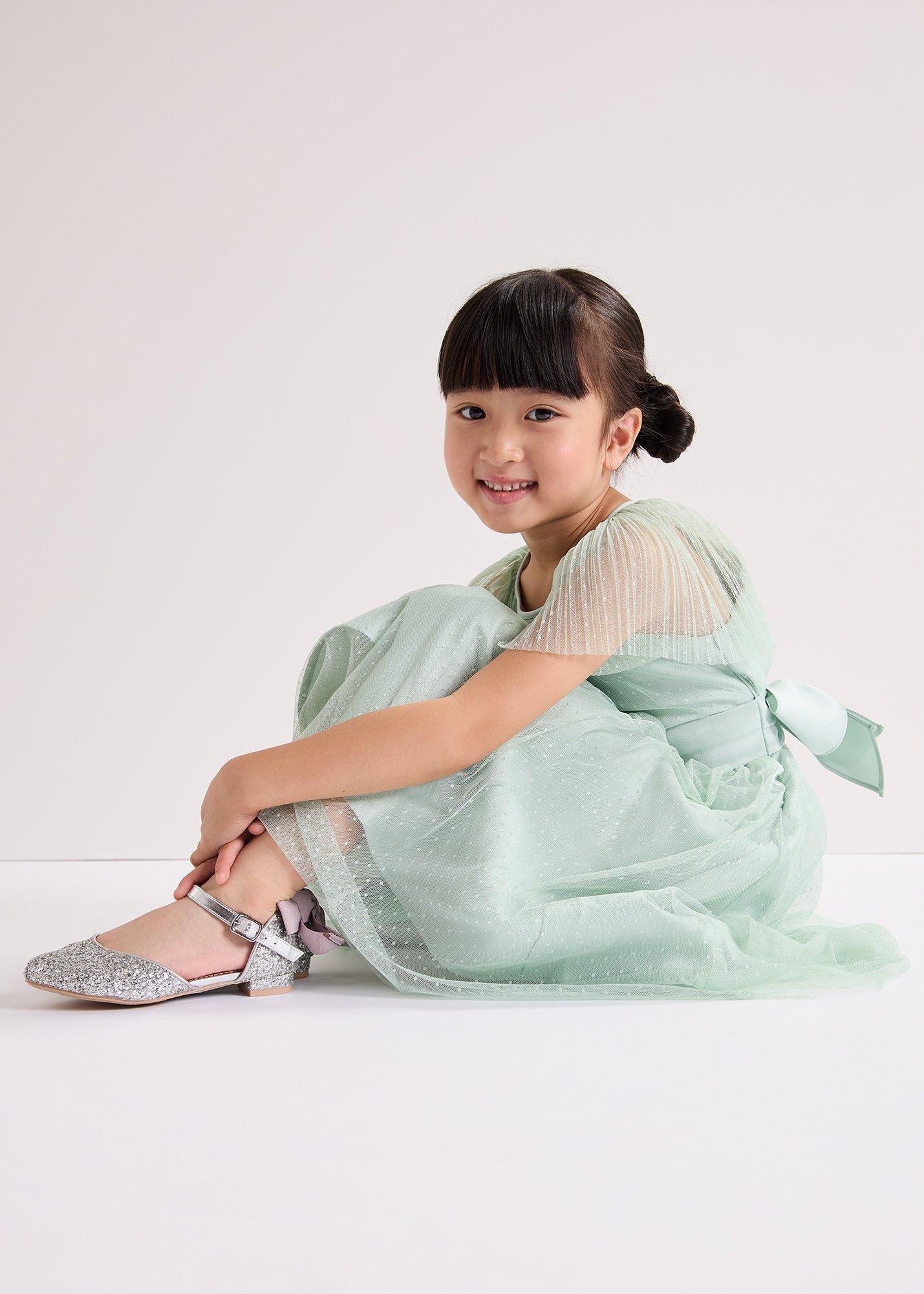 ${product-id}--Pale Green-${view-type}