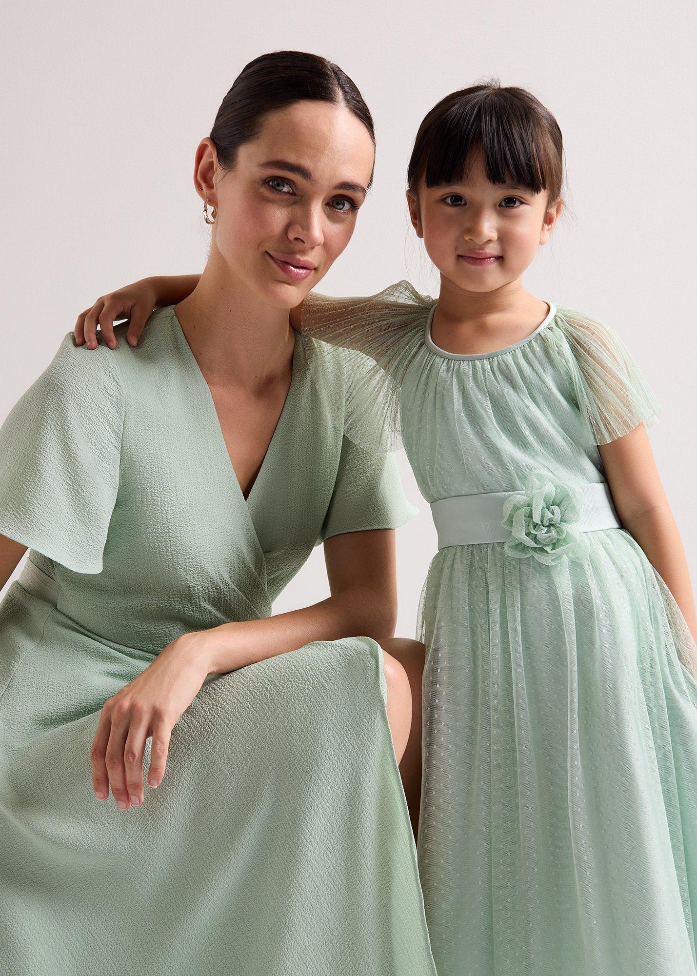 ${product-id}--Pale Green-${view-type}