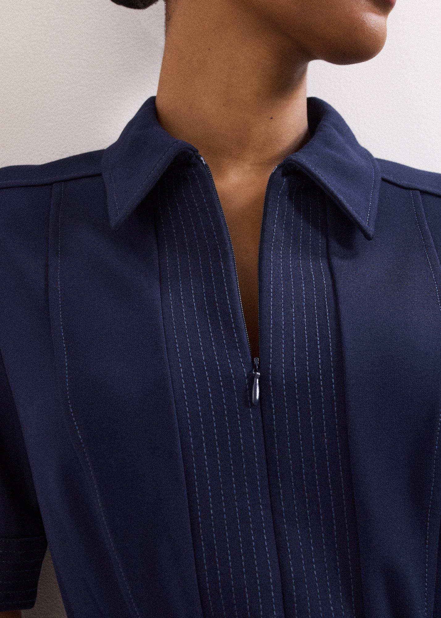 ${product-id}--Navy-${view-type}
