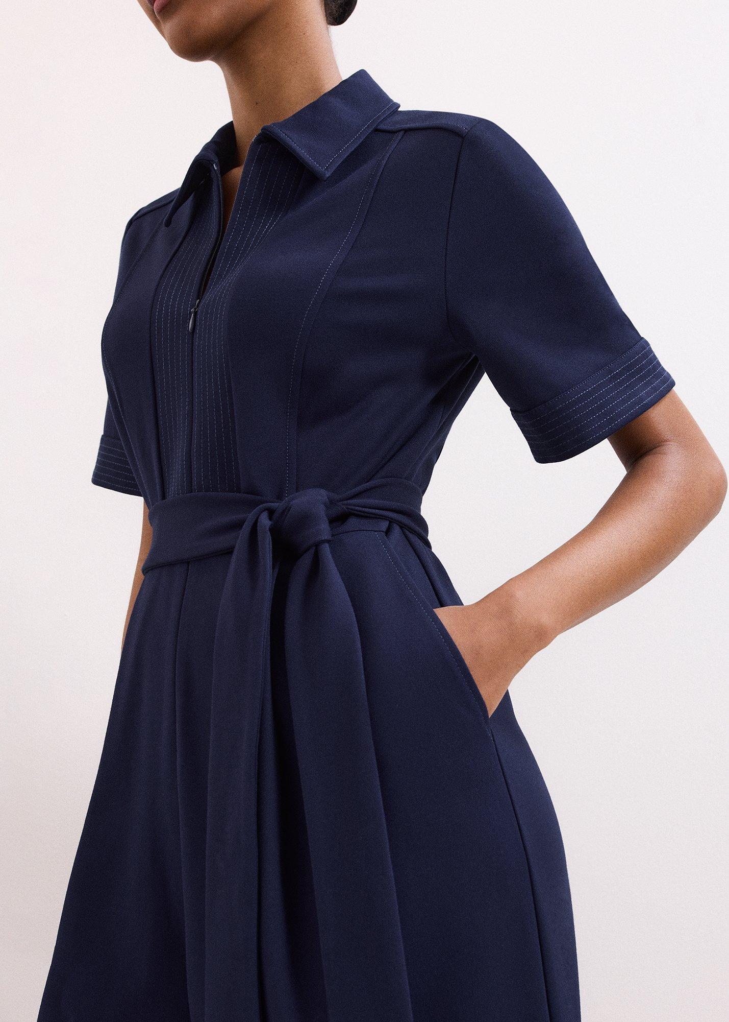 ${product-id}--Navy-${view-type}